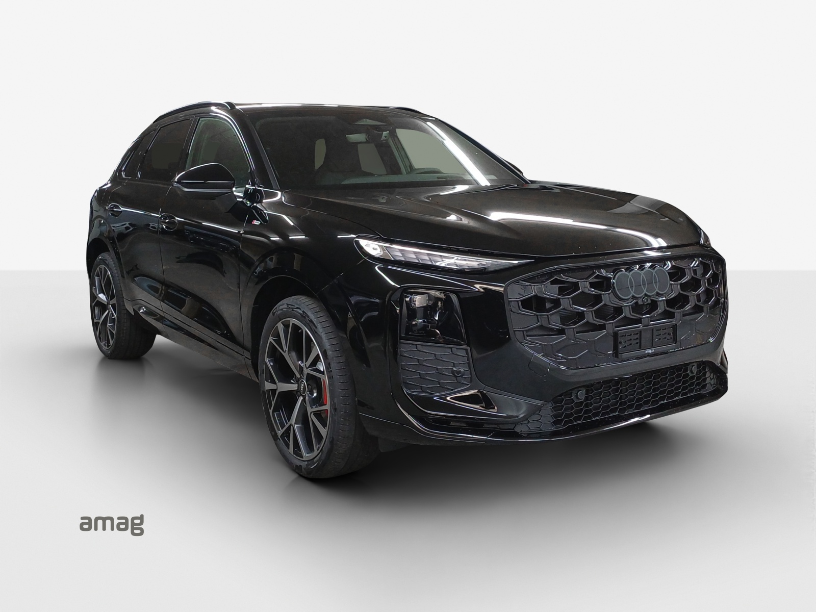 AUDI Q3 SUV TFSI quattro 195 kW S tronic-image-5