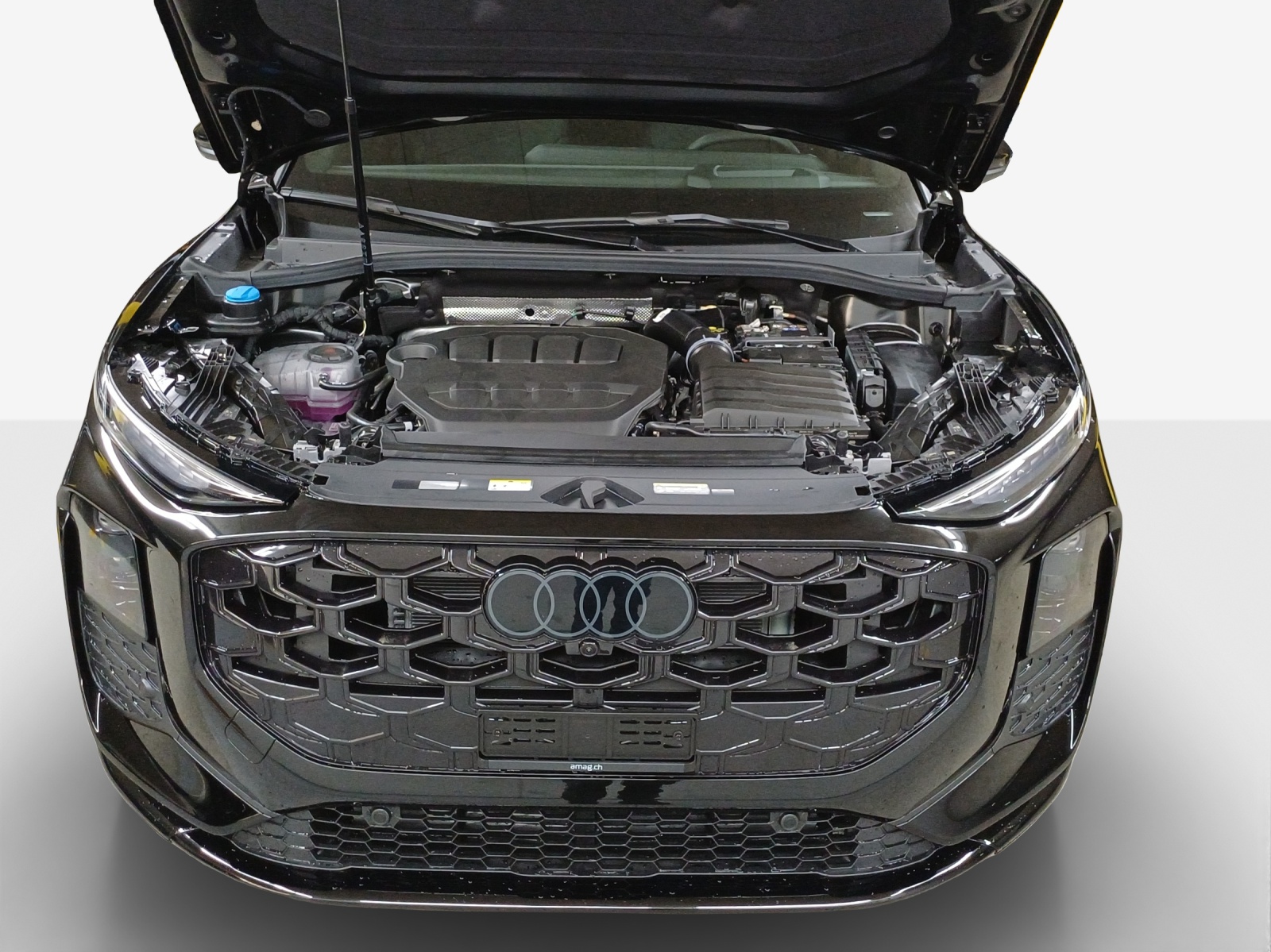 AUDI Q3 SUV TFSI quattro 195 kW S tronic-image-14