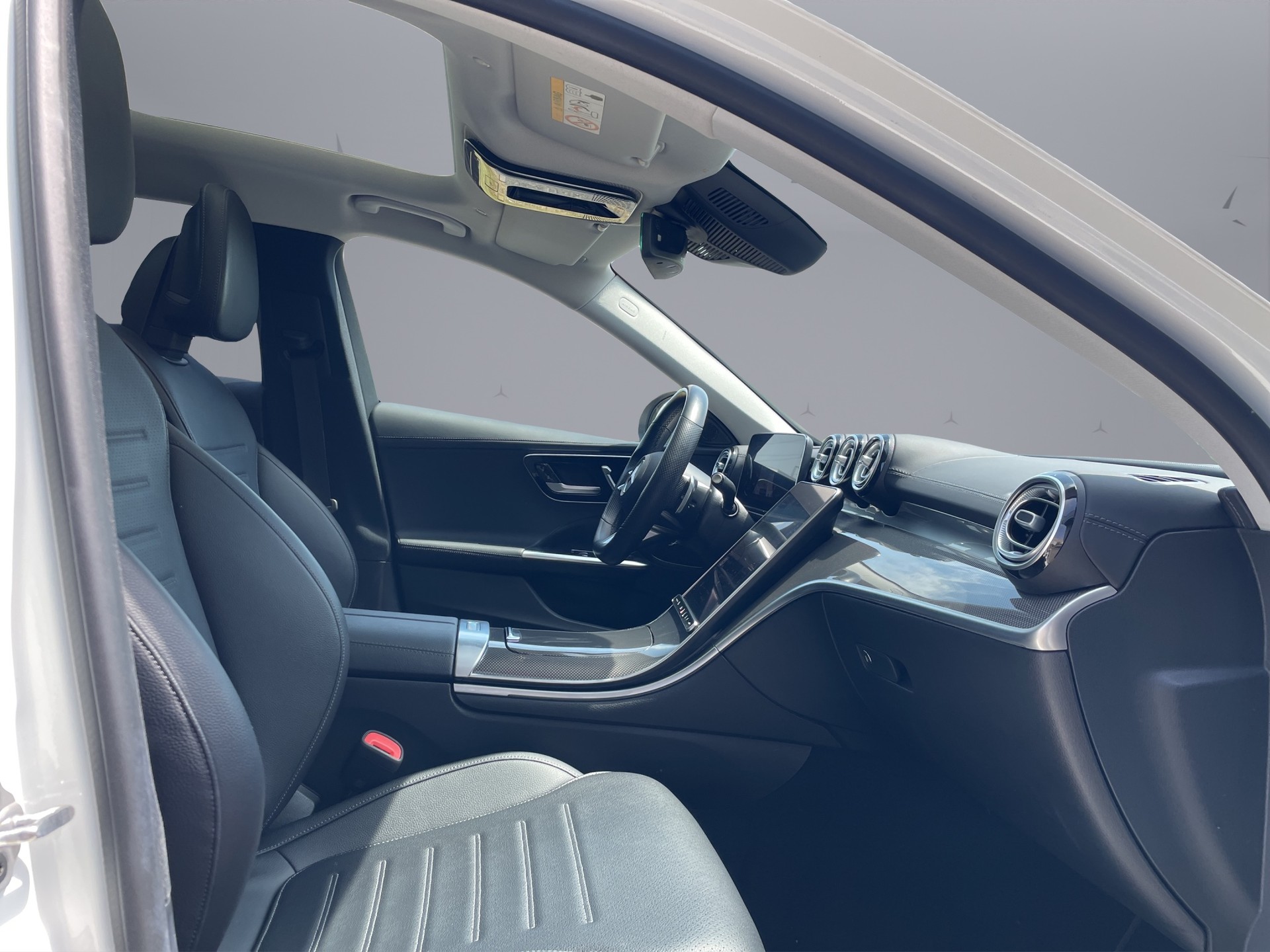 MERCEDES-BENZ C 220 d AMG Line 4matic Kombi-image-12
