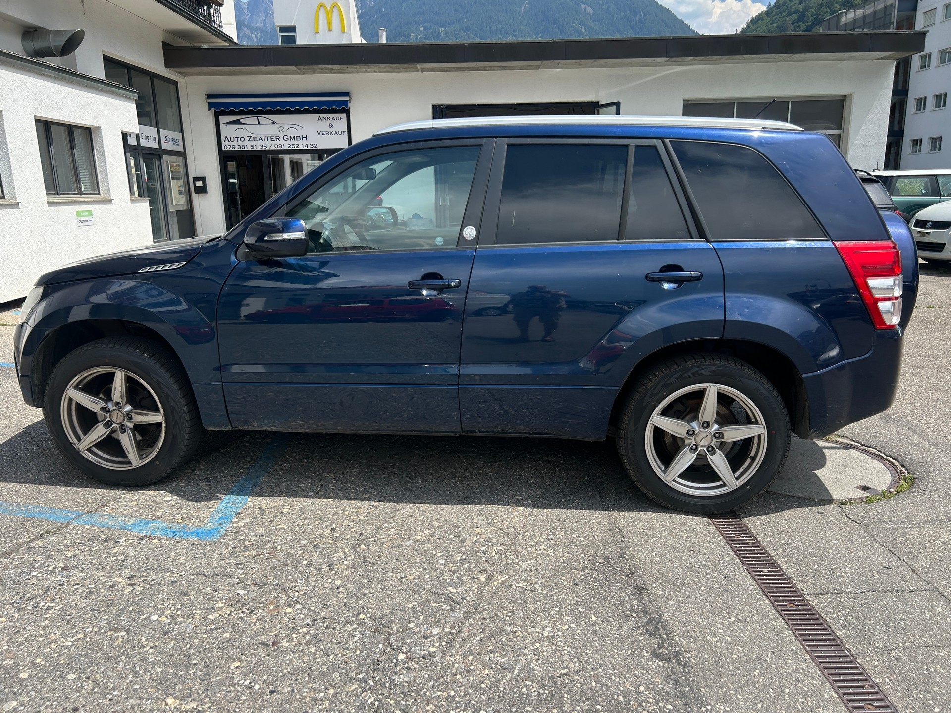 SUZUKI Grand Vitara 2.4 16V GL Top Automatic-image-2