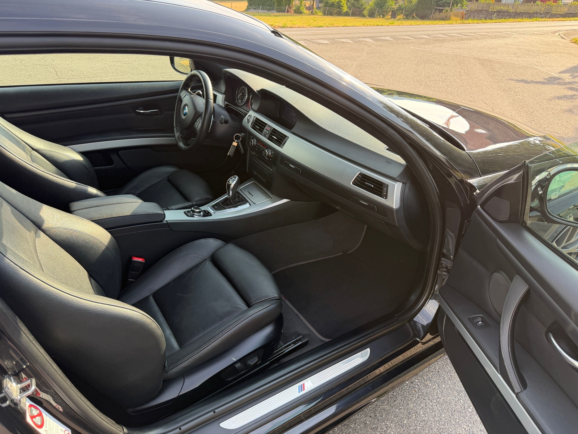 BMW 335i M-PAKET Coupé DSG-image-10