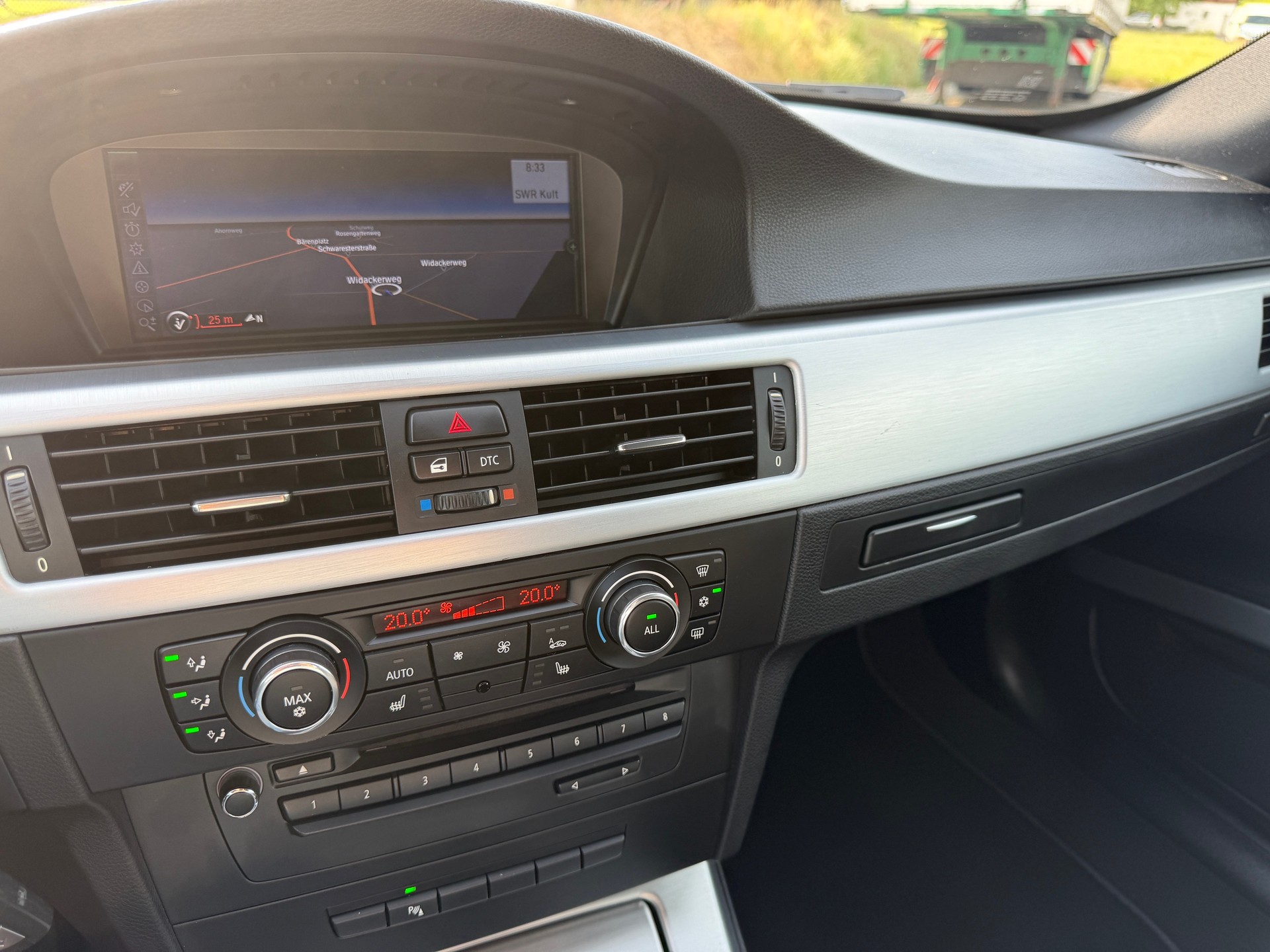 BMW 335i M-PAKET Coupé DSG-image-9