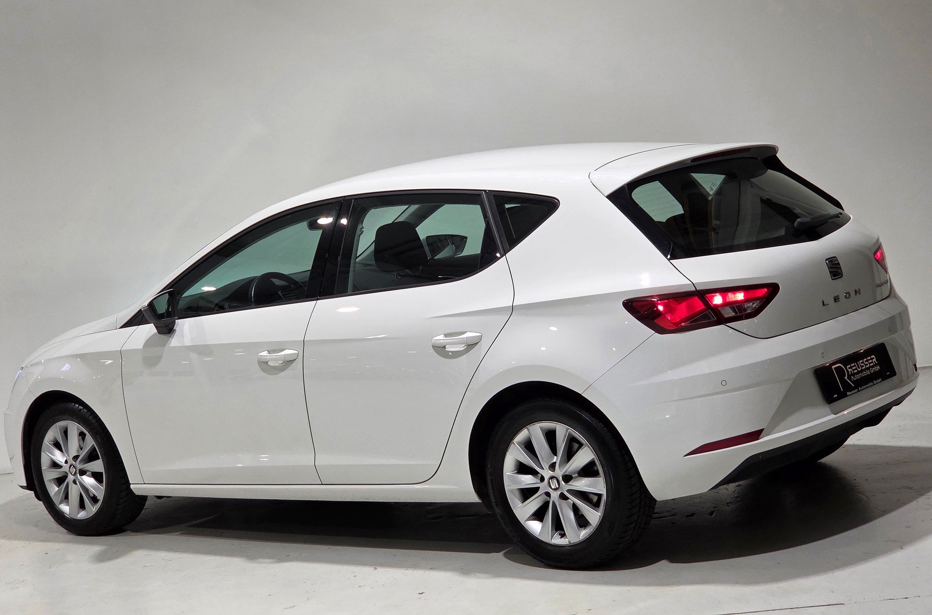 SEAT Leon 1.0 Ecomotive TSI Style-image-2
