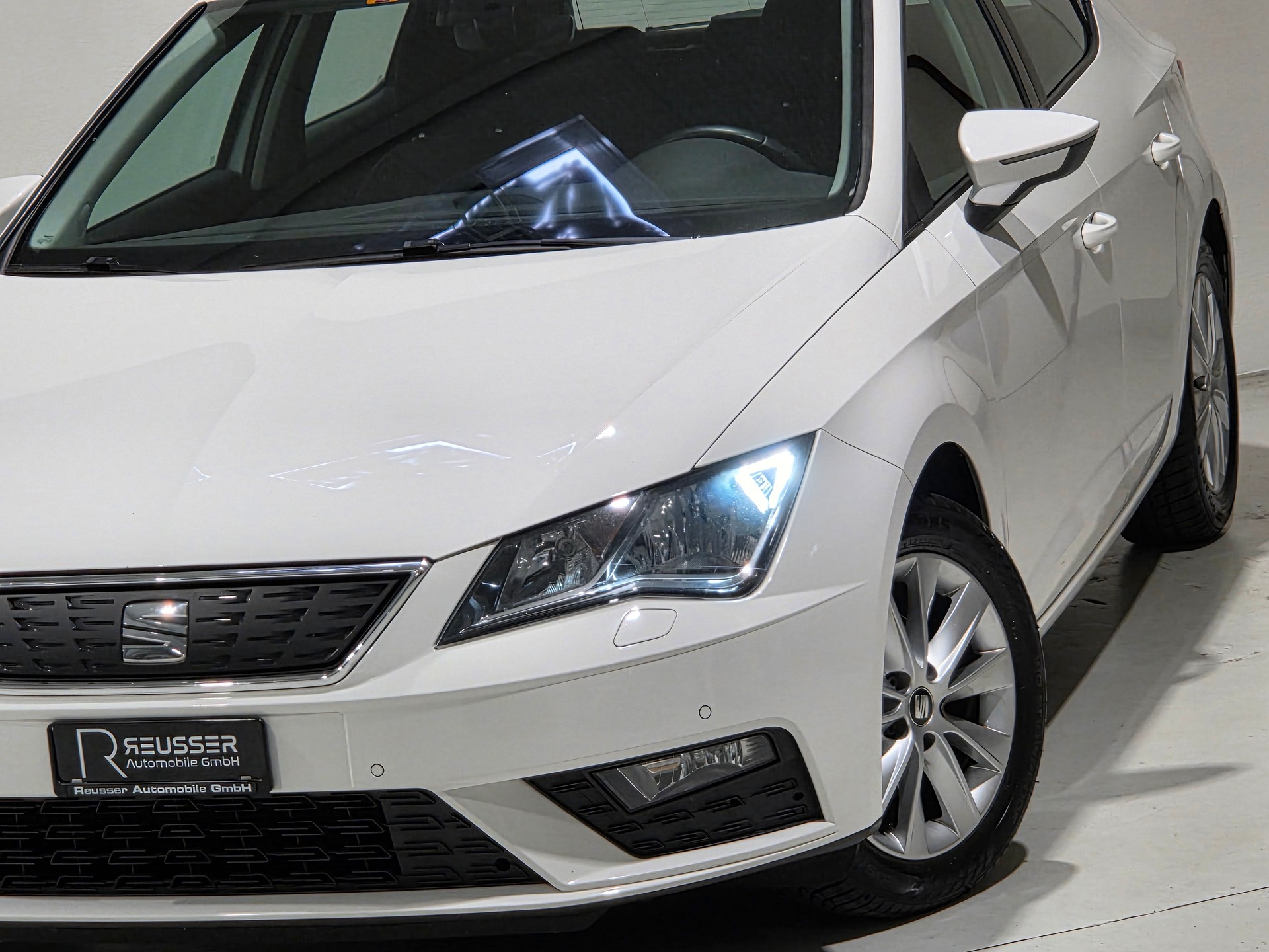 SEAT Leon 1.0 Ecomotive TSI Style-image-15