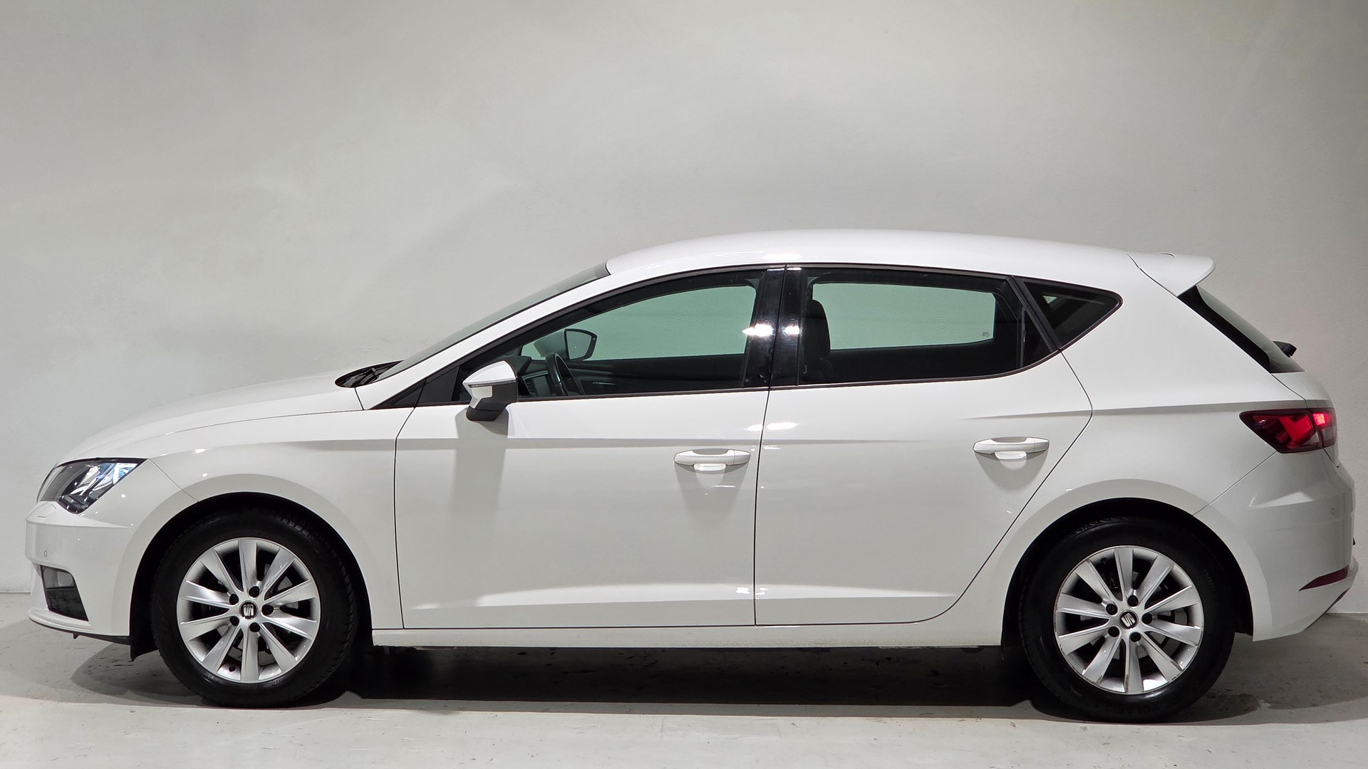 SEAT Leon 1.0 Ecomotive TSI Style-image-1