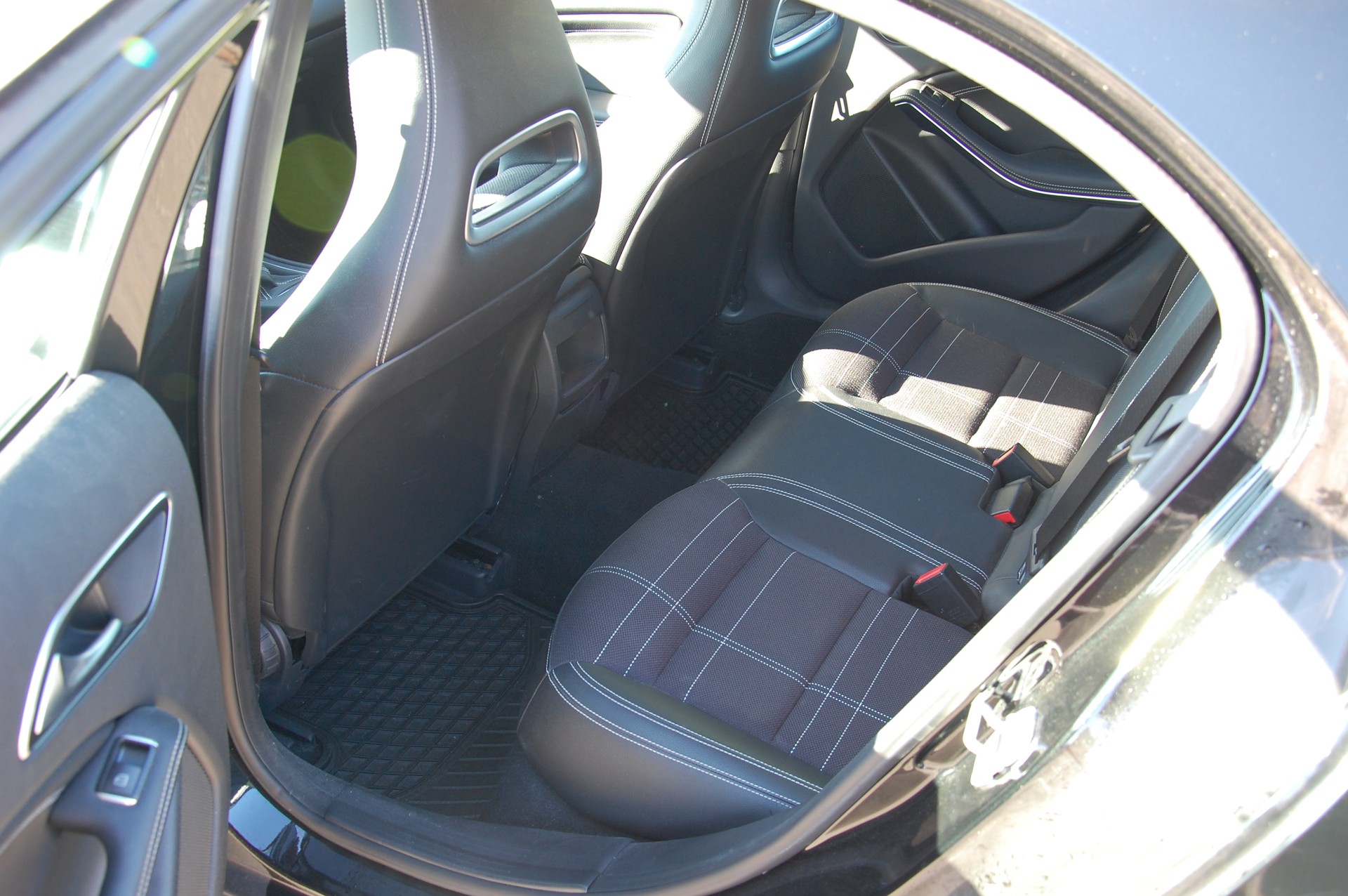 MERCEDES-BENZ A 180-image-5