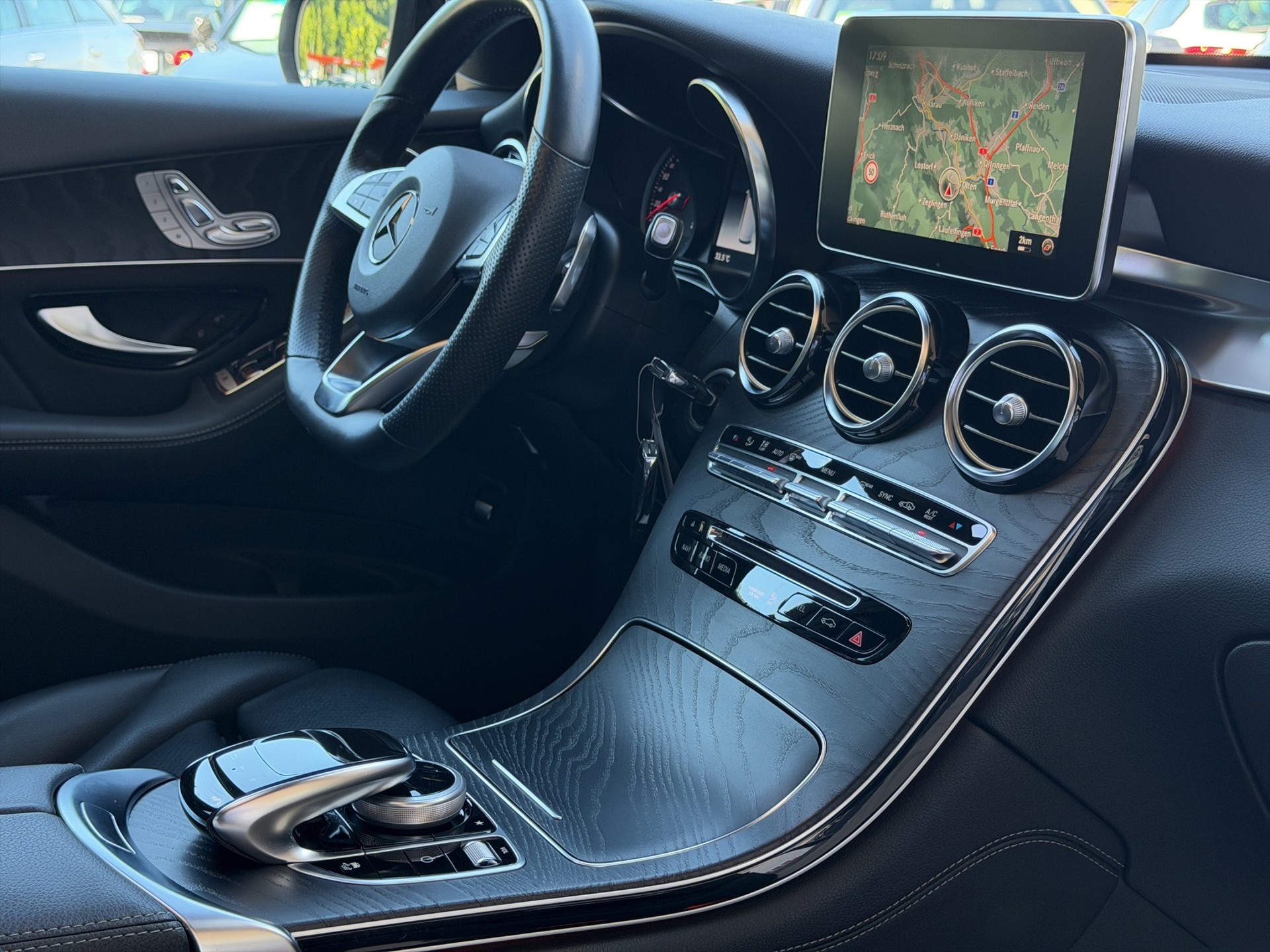 MERCEDES-BENZ GLC 250 AMG Line 4Matic 9G-Tronic*Frisch ab MFK,1 Jahr oder 20'000km Garantie*-image-16