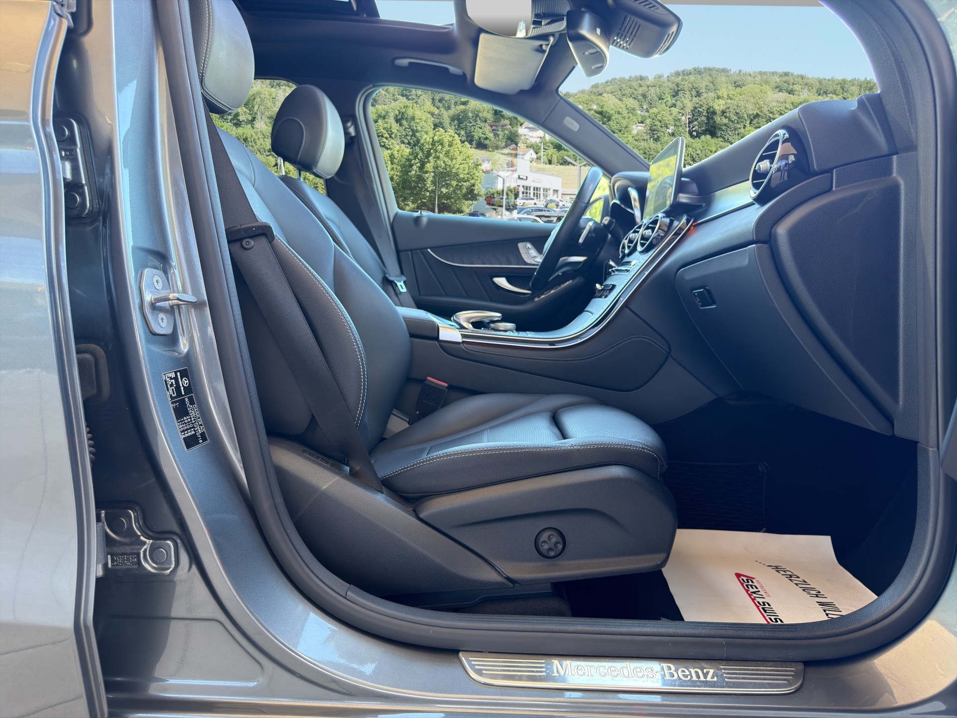 MERCEDES-BENZ GLC 250 AMG Line 4Matic 9G-Tronic*Frisch ab MFK,1 Jahr oder 20'000km Garantie*-image-15