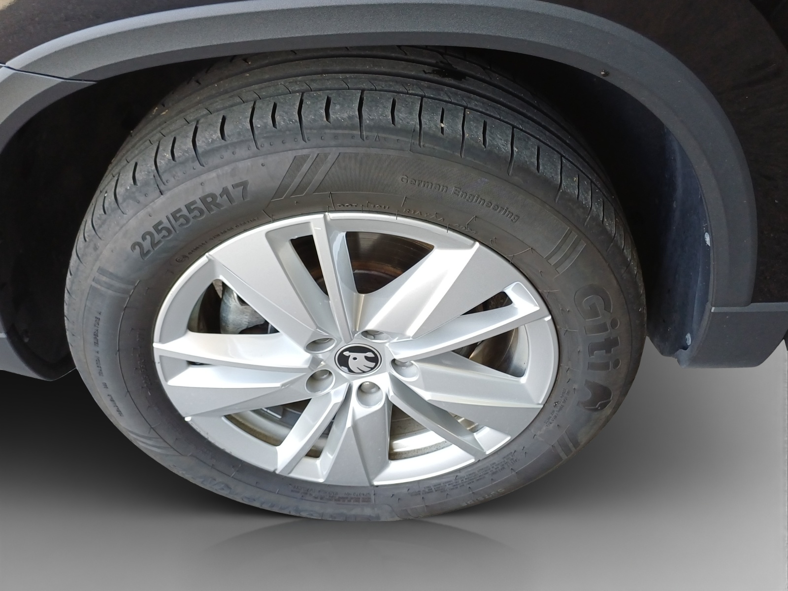 SKODA Karoq 2.0 TDI CR Selection 4x4 DSG-image-14