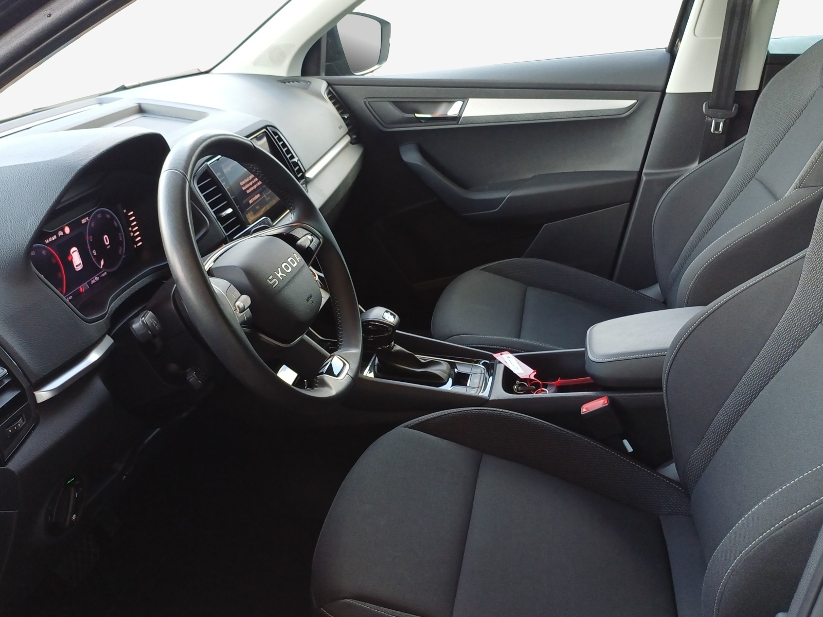 SKODA Karoq 2.0 TDI CR Selection 4x4 DSG-image-7