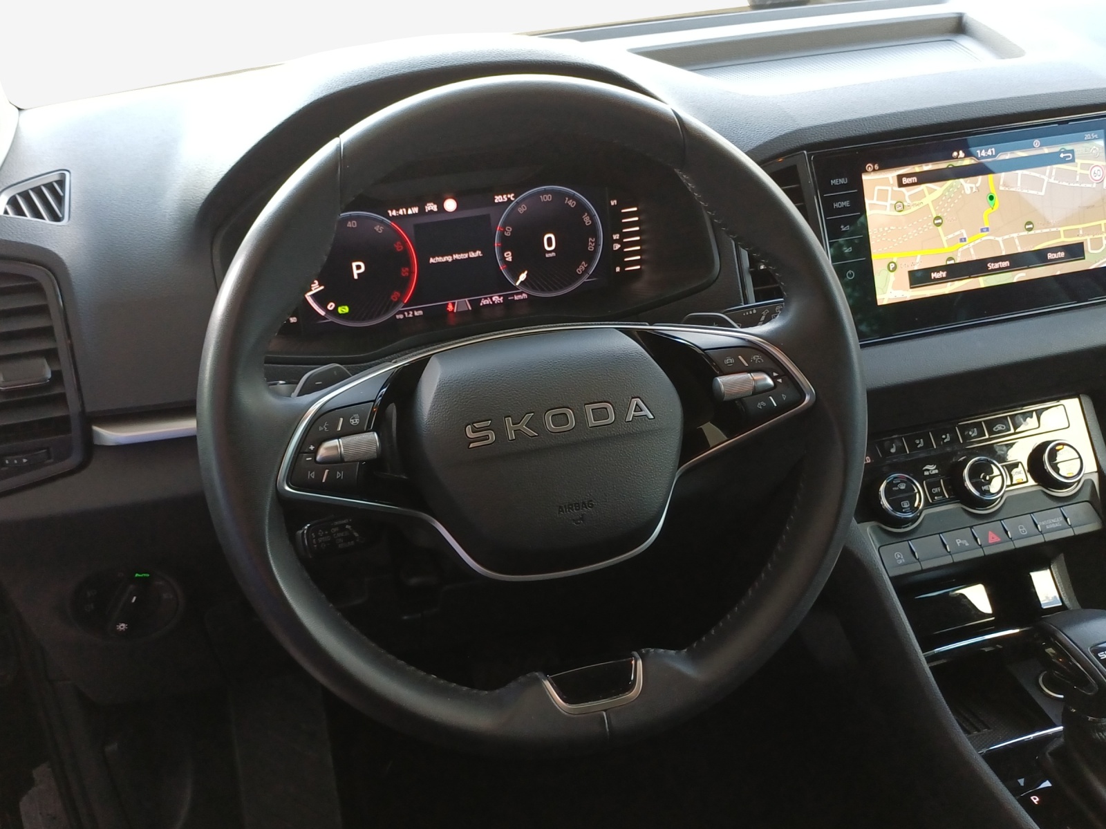 SKODA Karoq 2.0 TDI CR Selection 4x4 DSG-image-9
