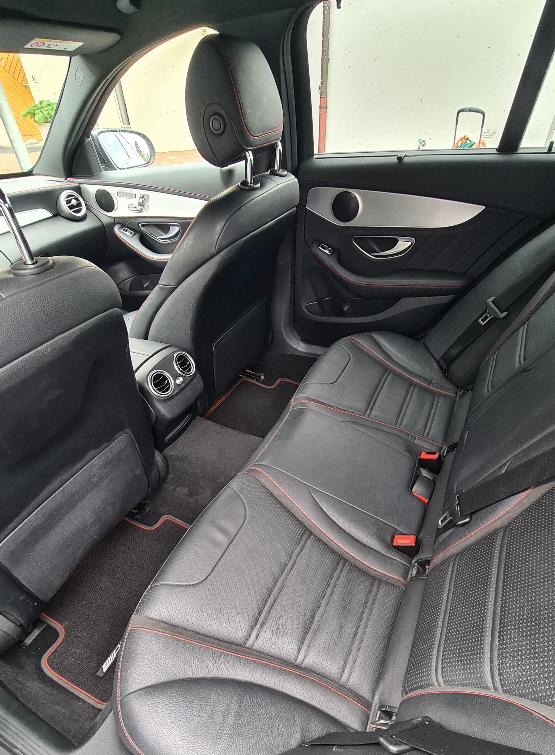 MERCEDES-BENZ C 43 AMG 4matic-image-3