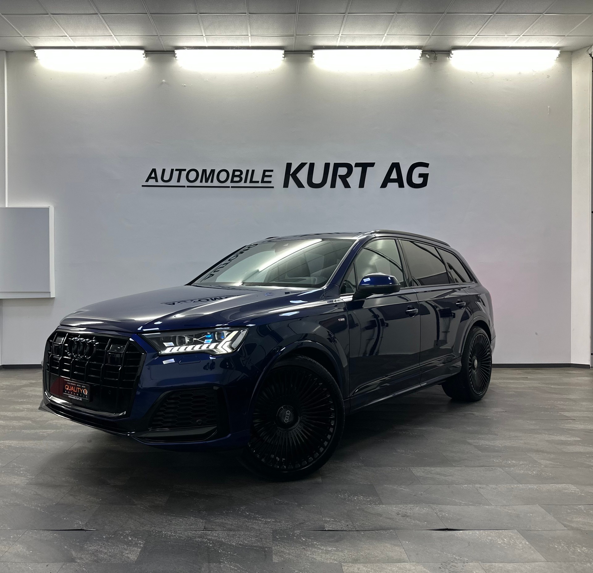 AUDI Q7 55 TFSI e quattro PHEV S line tiptronic-image-0