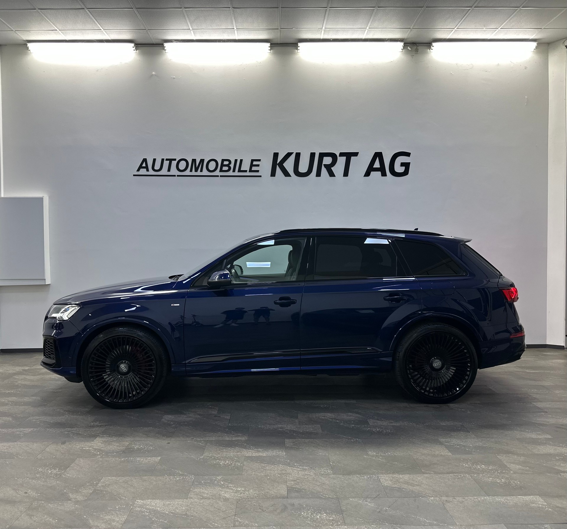 AUDI Q7 55 TFSI e quattro PHEV S line tiptronic-image-4