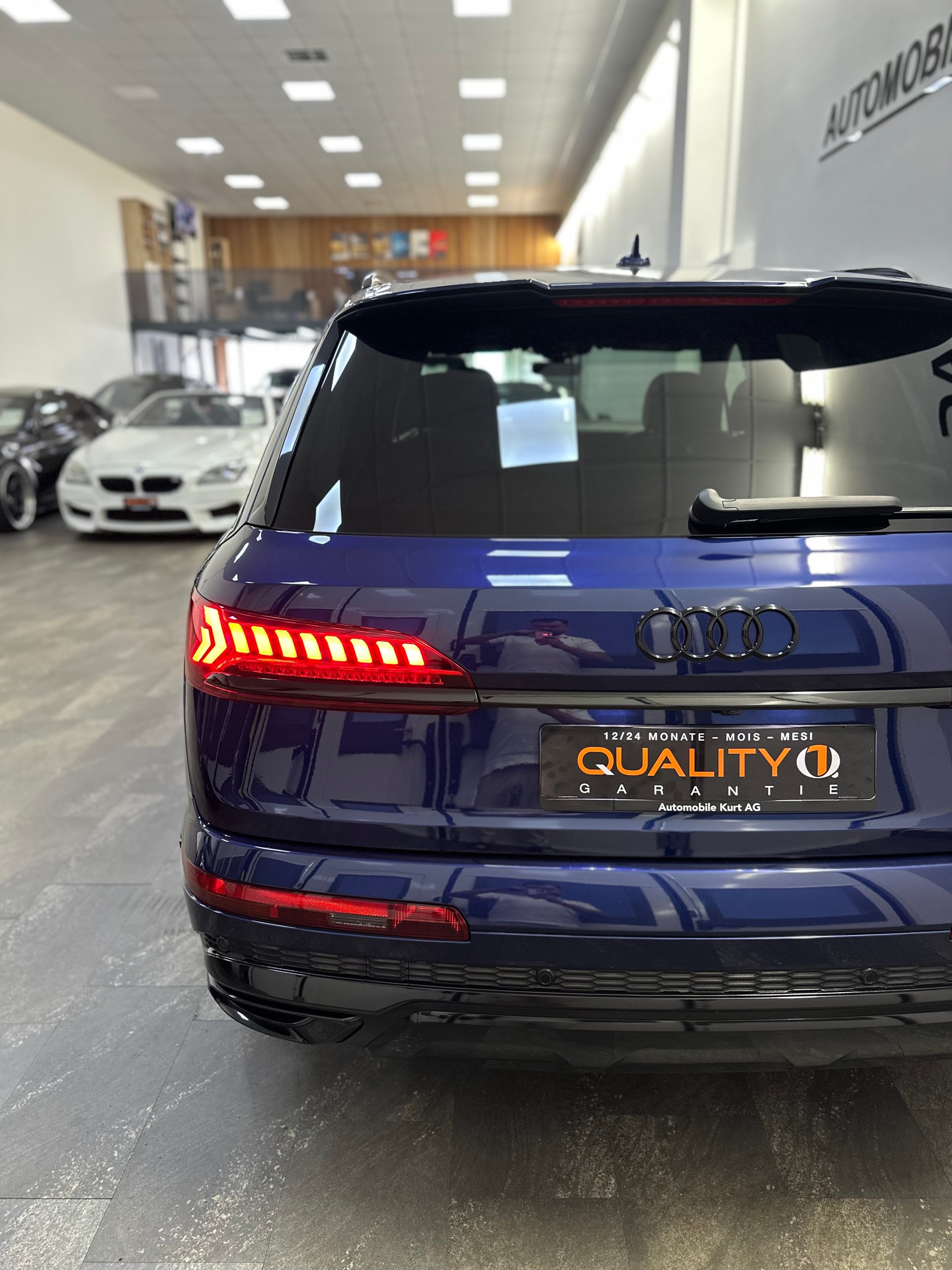 AUDI Q7 55 TFSI e quattro PHEV S line tiptronic-image-4