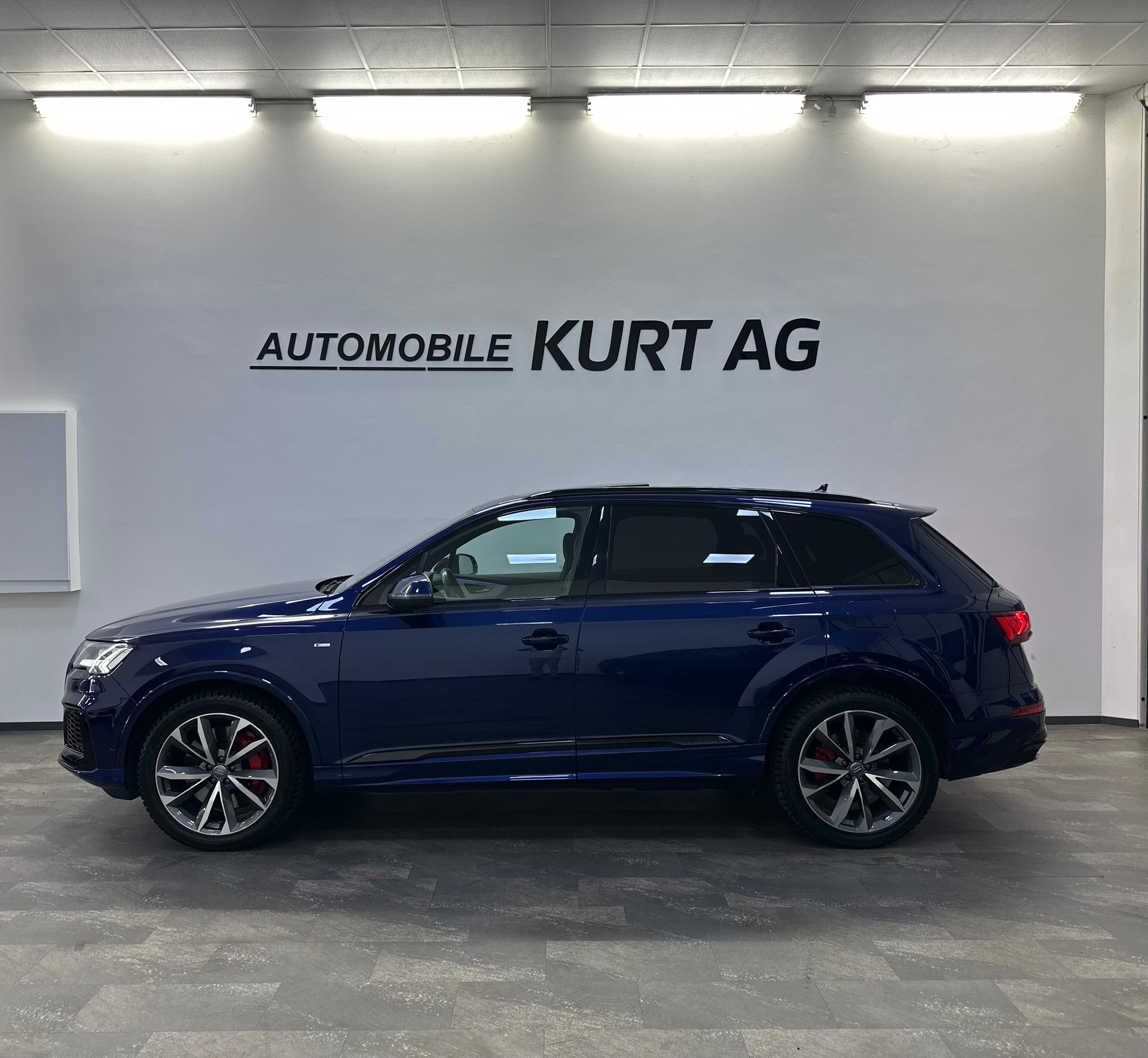 AUDI Q7 55 TFSI e quattro PHEV S line tiptronic-image-2