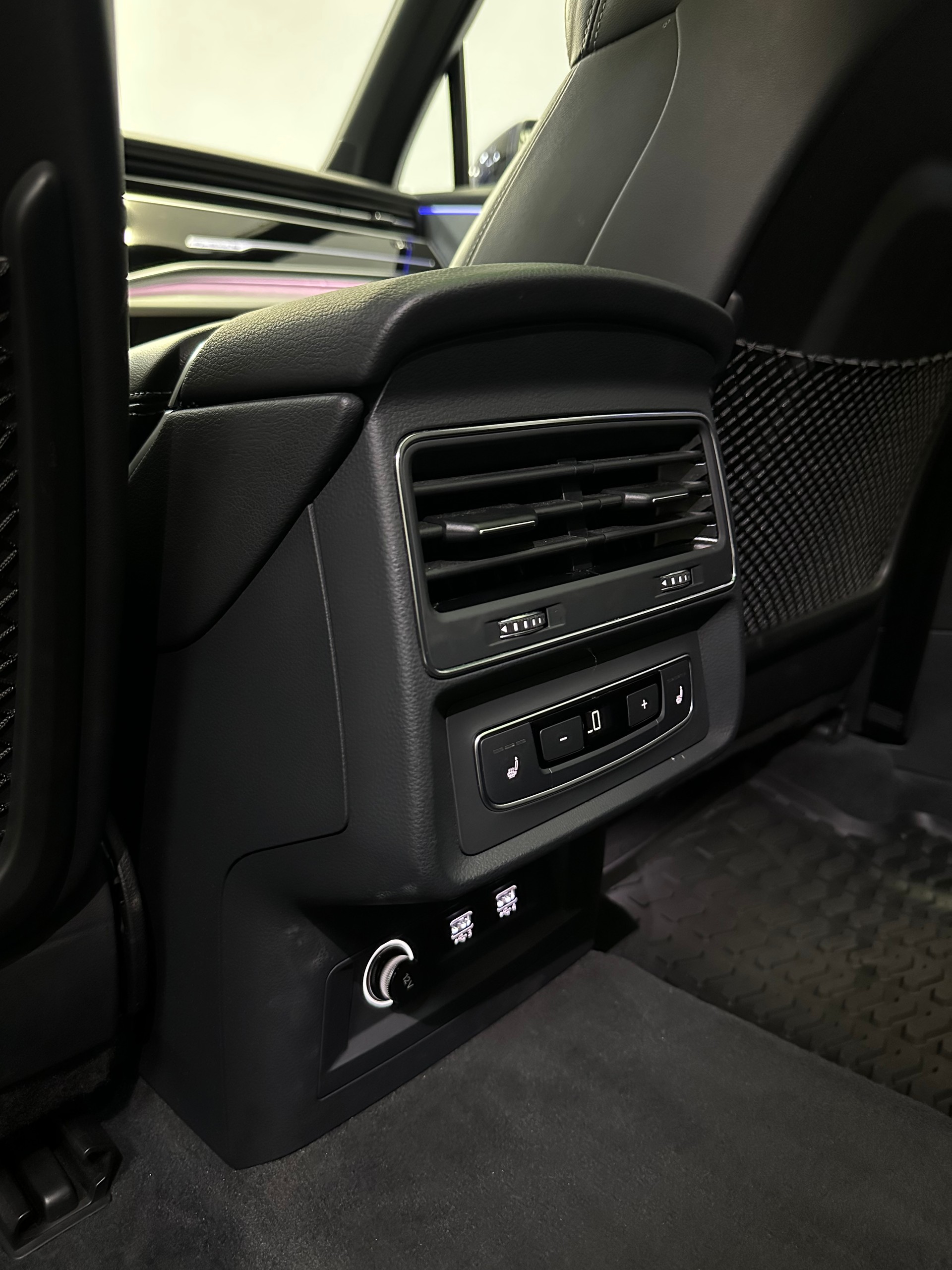 AUDI Q7 55 TFSI e quattro PHEV S line tiptronic-image-13
