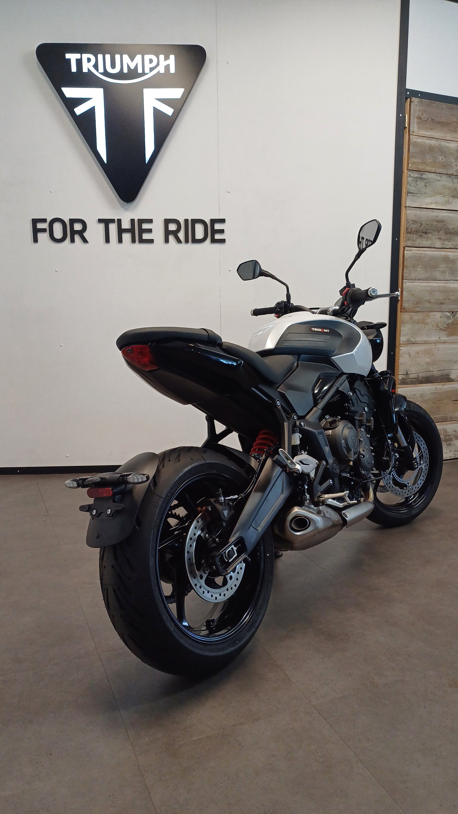 TRIUMPH Trident 660-image-5