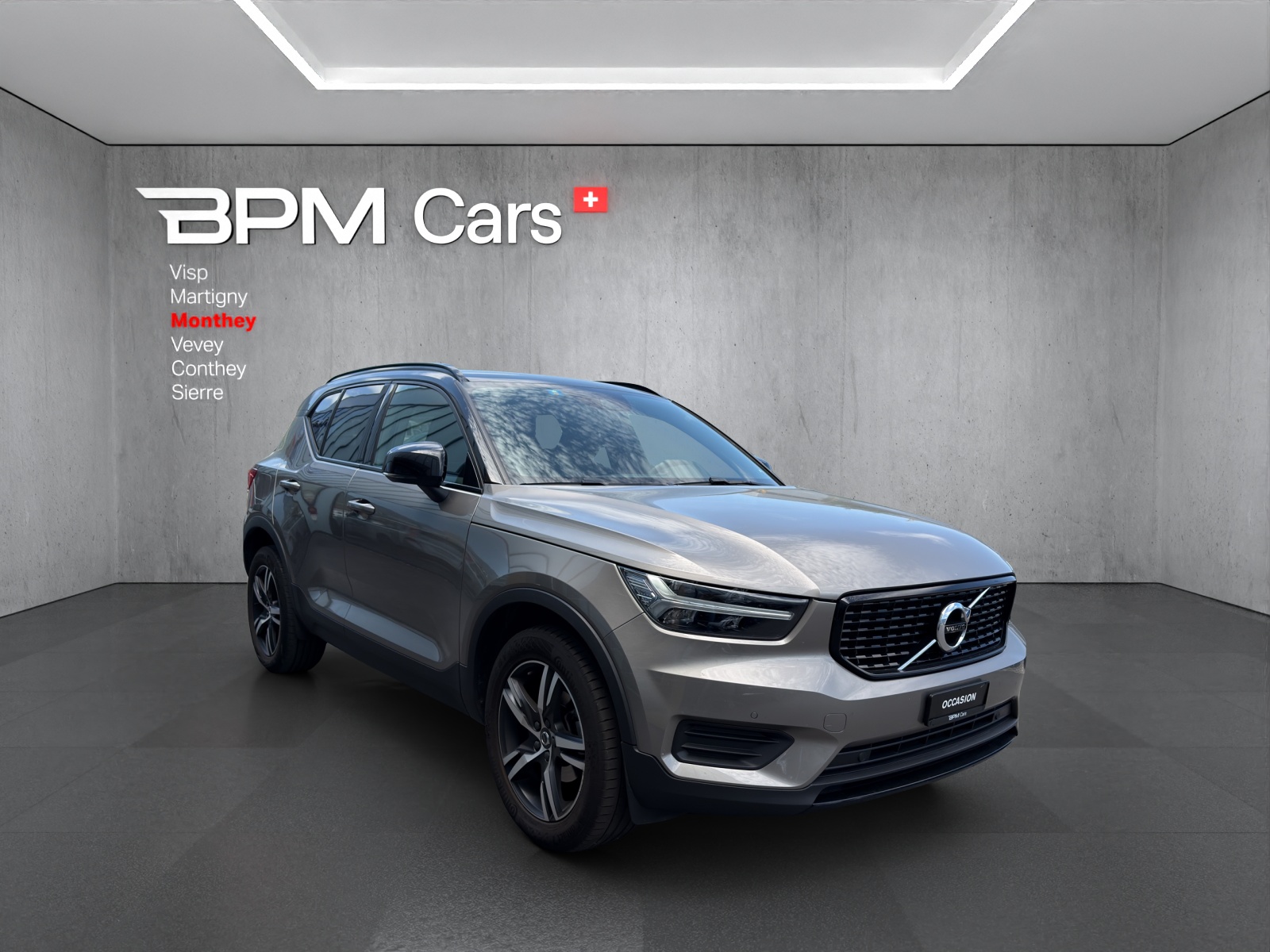 VOLVO XC40 T3 R-Design Geartronic-showroom-element-2