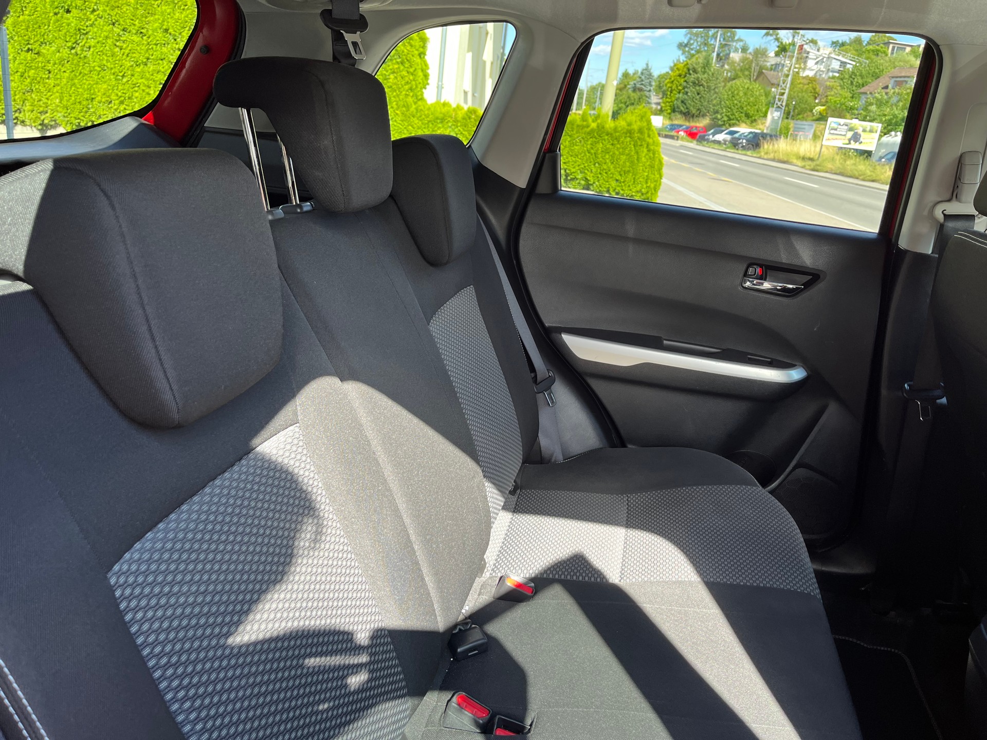 SUZUKI Vitara 1.6 TD Compact+-image-7