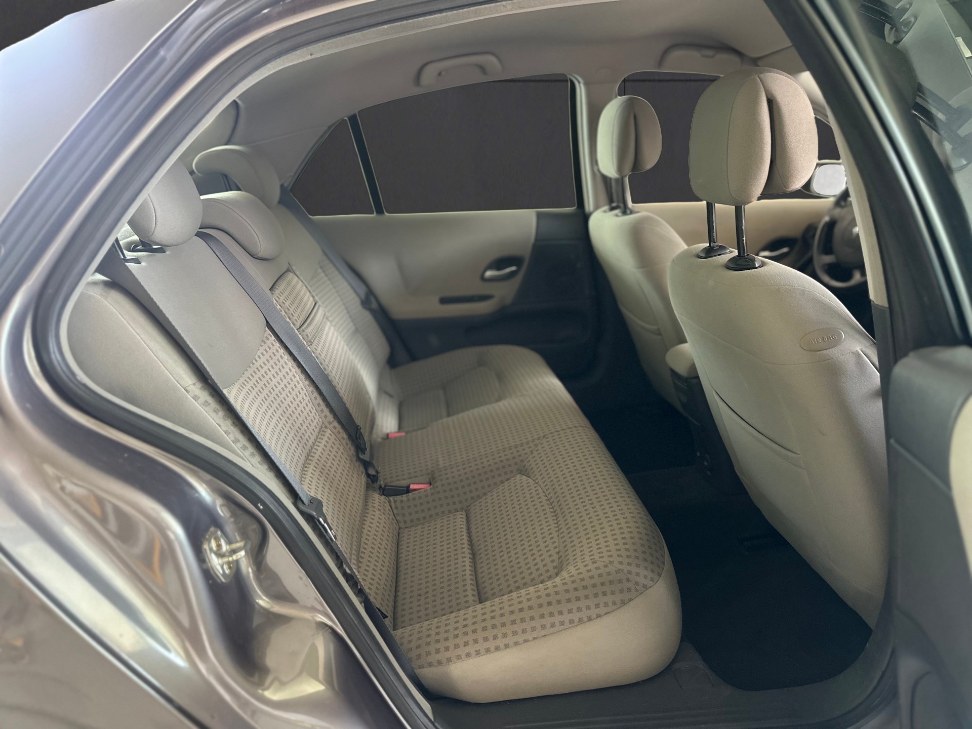 RENAULT Laguna 2.0 16V Dynamique Automatic-image-9