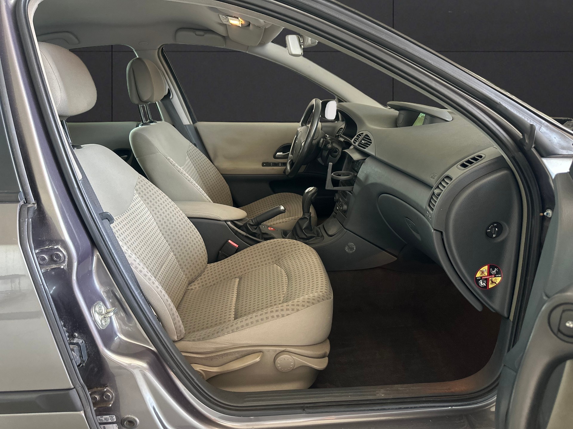 RENAULT Laguna 2.0 16V Dynamique Automatic-image-8