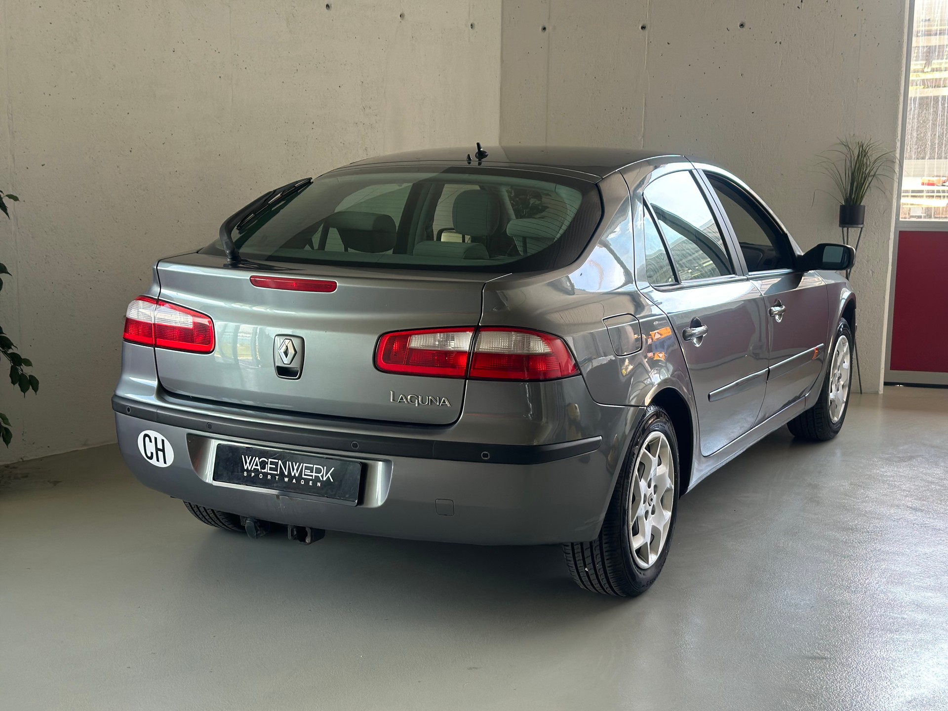 RENAULT Laguna 2.0 16V Dynamique Automatic-image-5