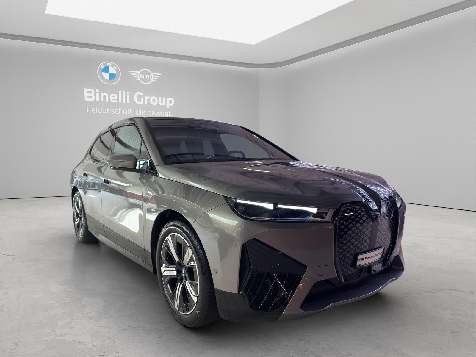 BMW iX xDrive50 SportPaket-image-7
