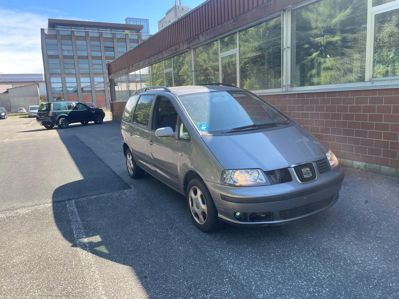 SEAT Alhambra 1.8 Turbo Sport-image-0
