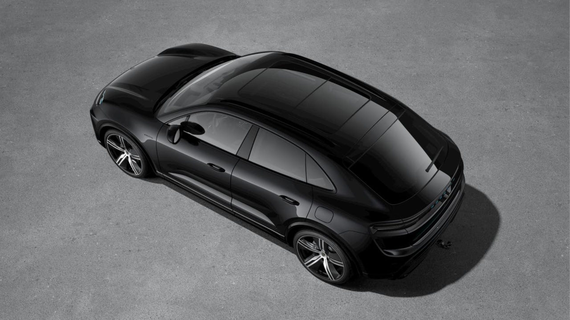 PORSCHE Macan Turbo-image-3