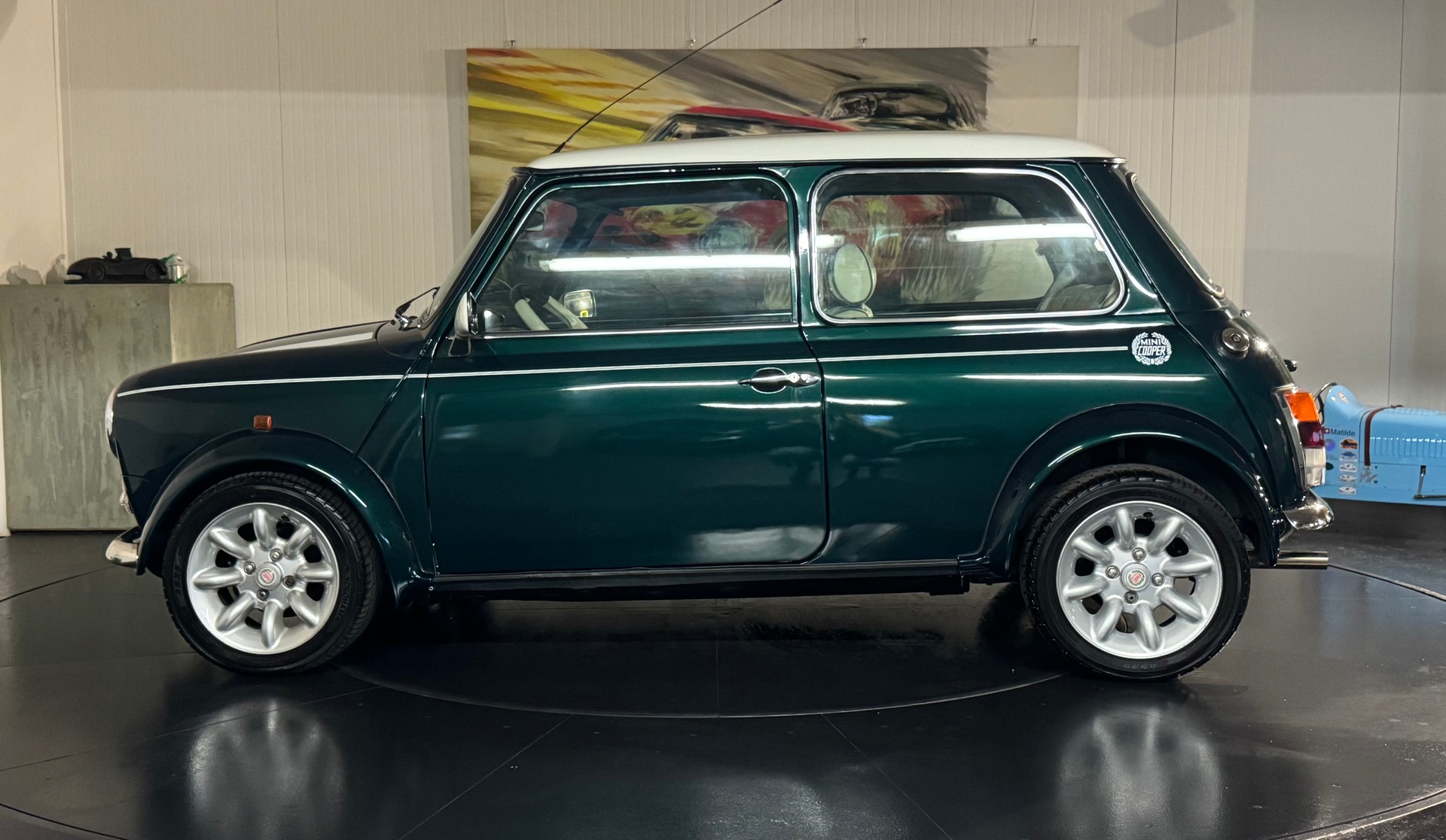 MINI Cooper 1.3i-image-1