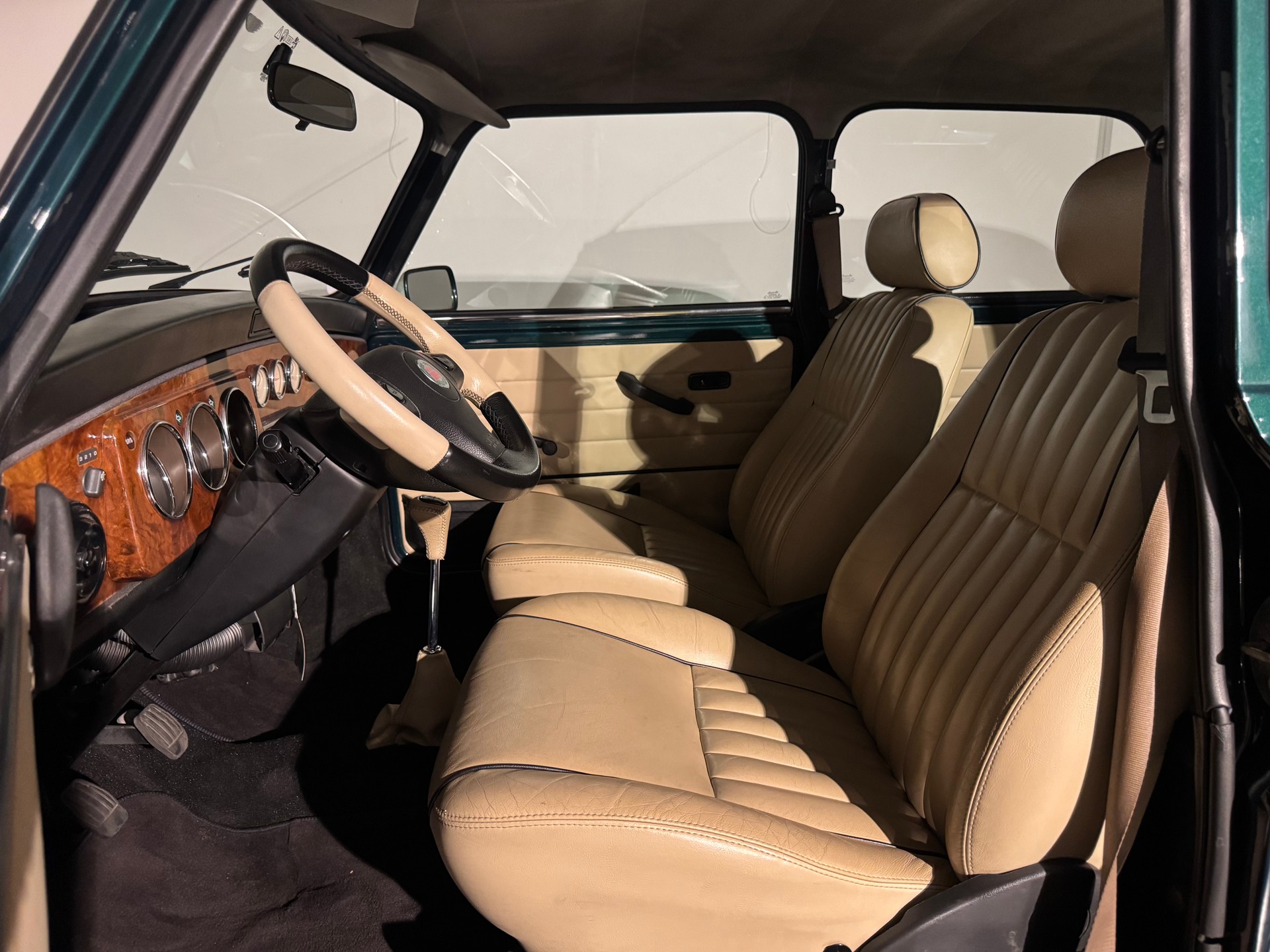MINI Cooper 1.3i-image-10