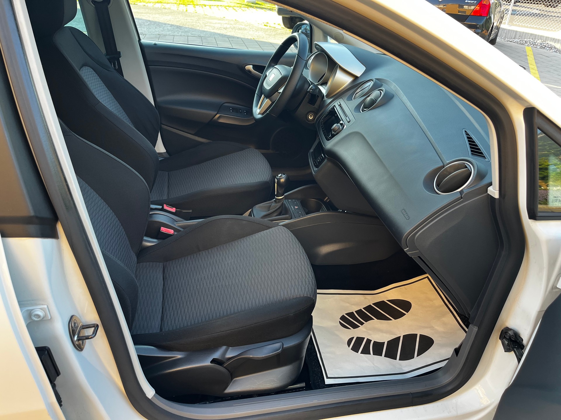 SEAT Ibiza ST 1.6 TDI Sport-image-7