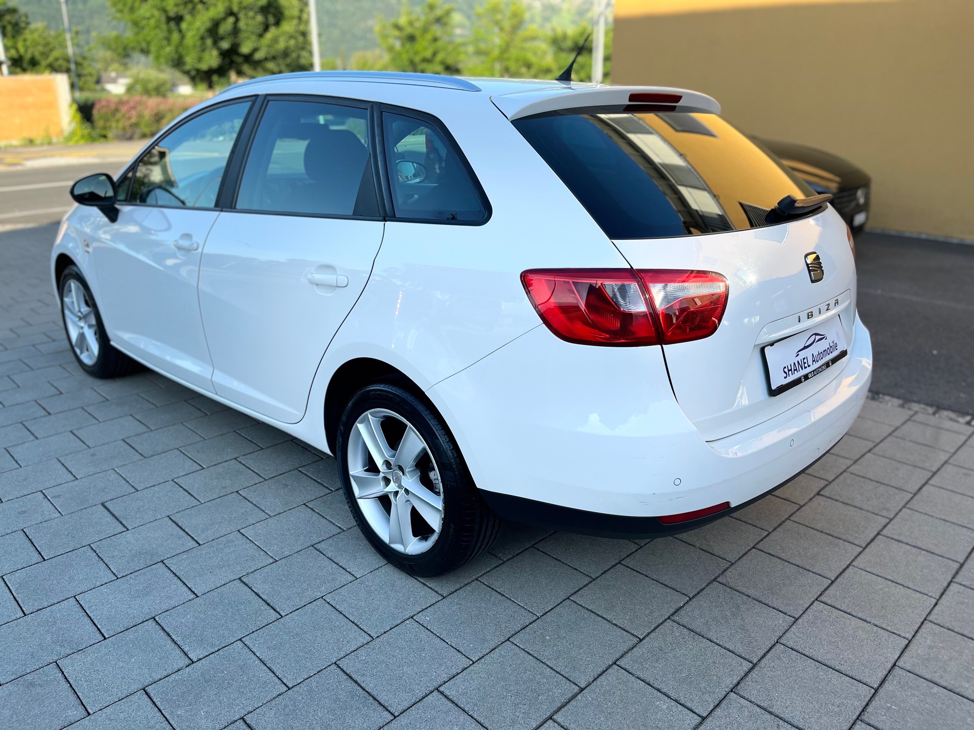 SEAT Ibiza ST 1.6 TDI Sport-image-4