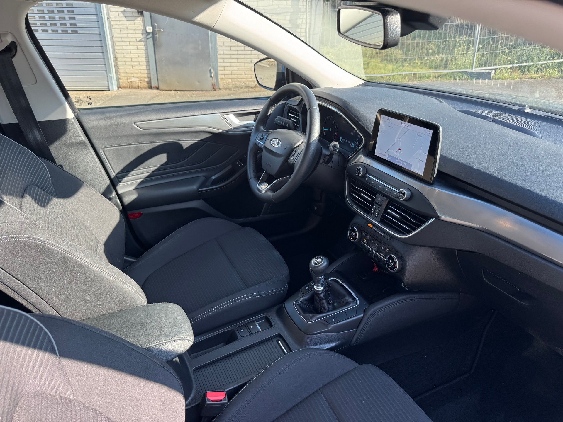 FORD Focus 1.0 MHEV Cool Connect-image-10
