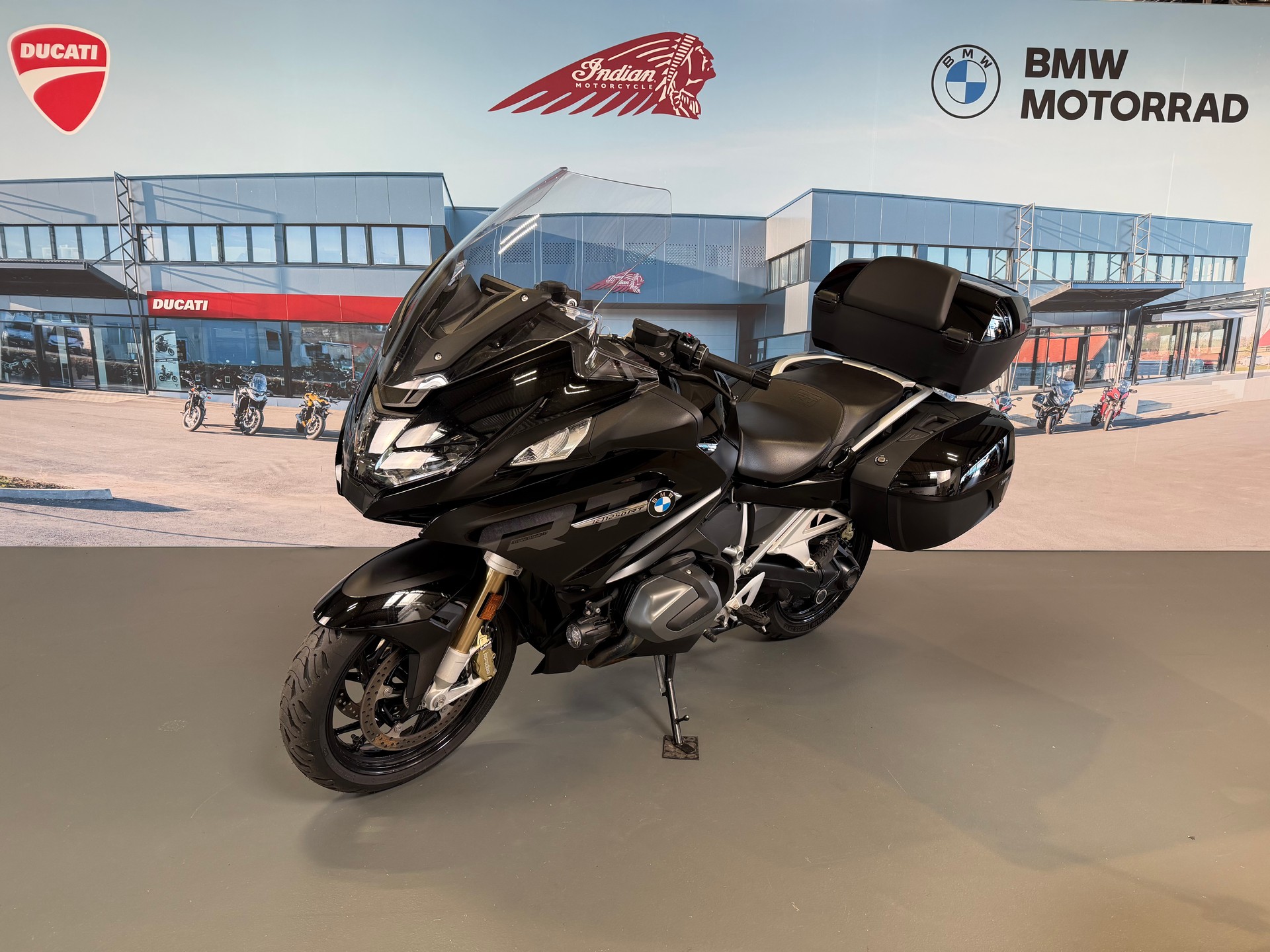 BMW R 1250 RT-showroom-element-2