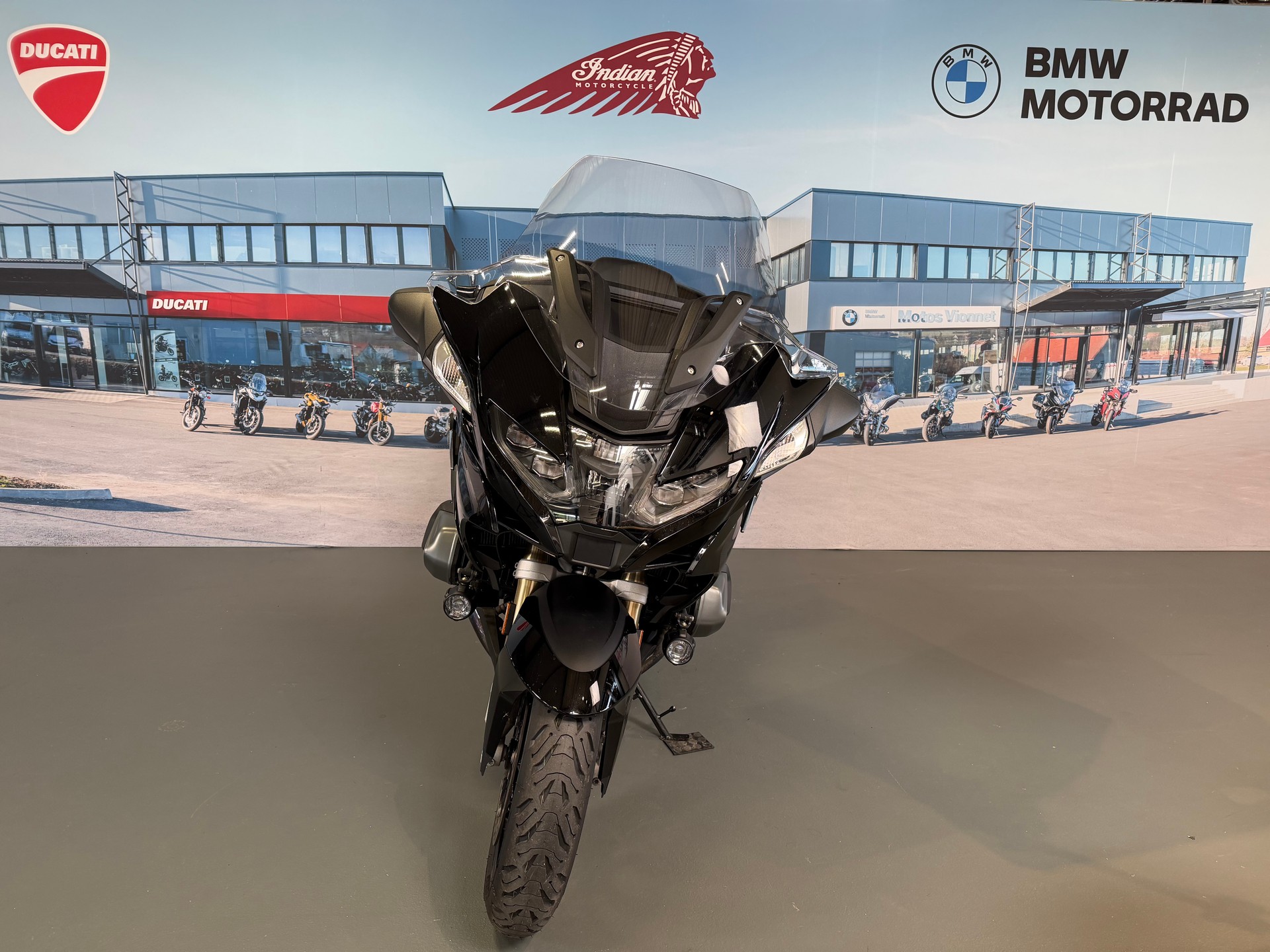 BMW R 1250 RT-showroom-element-1