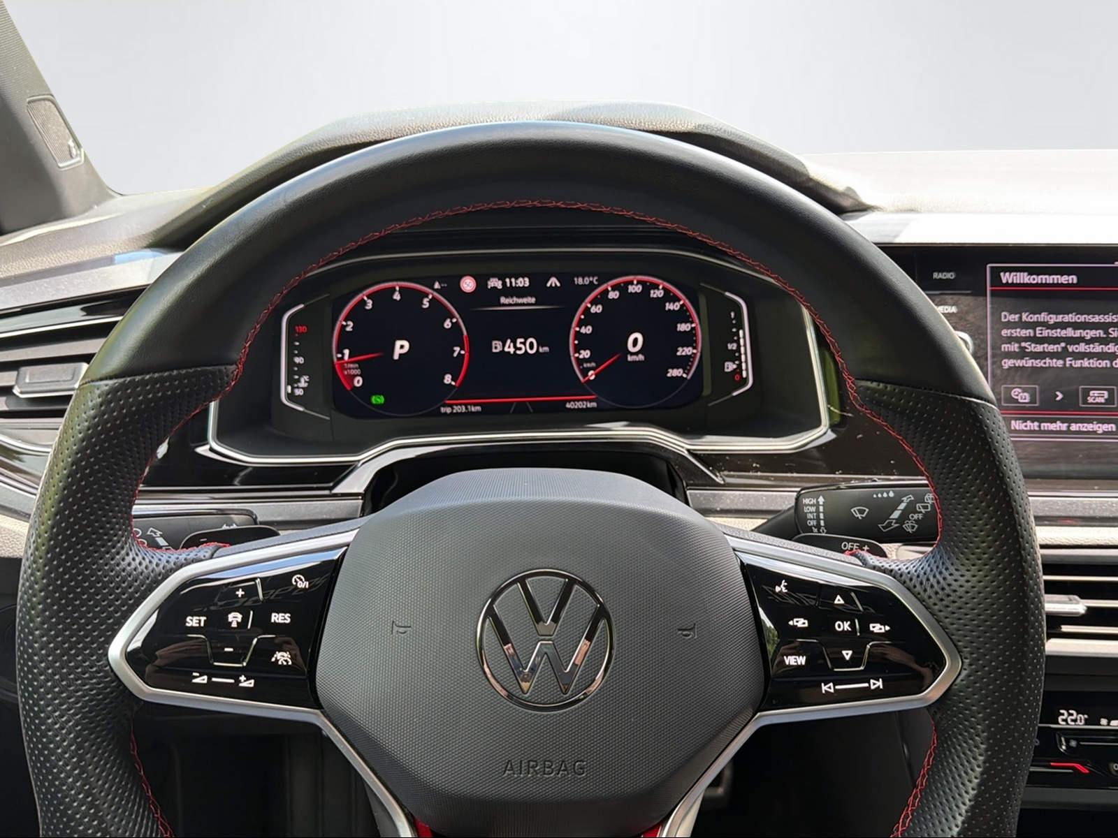 VW Polo 2.0 TSI GTI DSG-image-10