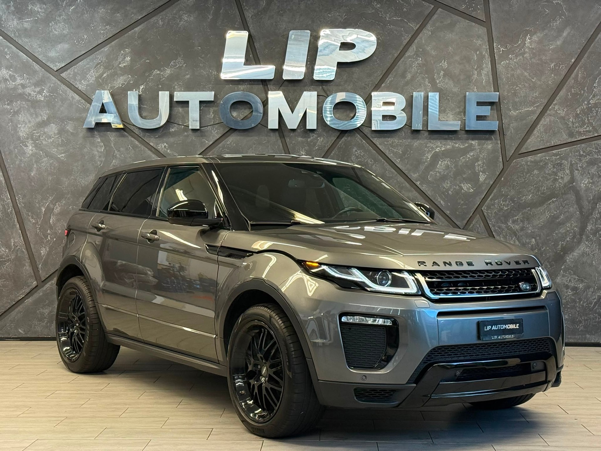 LAND ROVER Range Rover Evoque 2.0 Si4 SE Dynamic AT9-showroom-element-2
