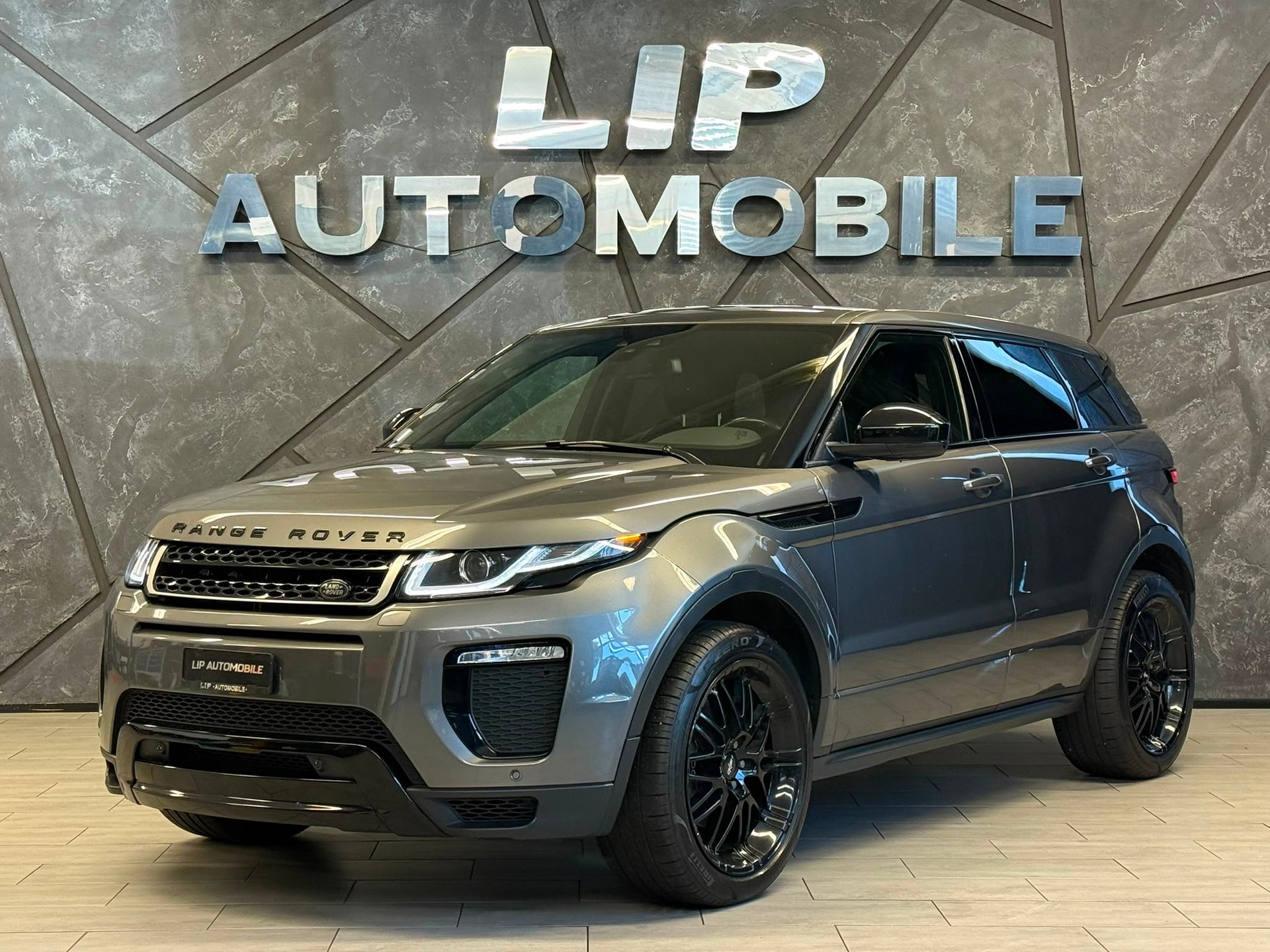 LAND ROVER Range Rover Evoque 2.0 Si4 SE Dynamic AT9