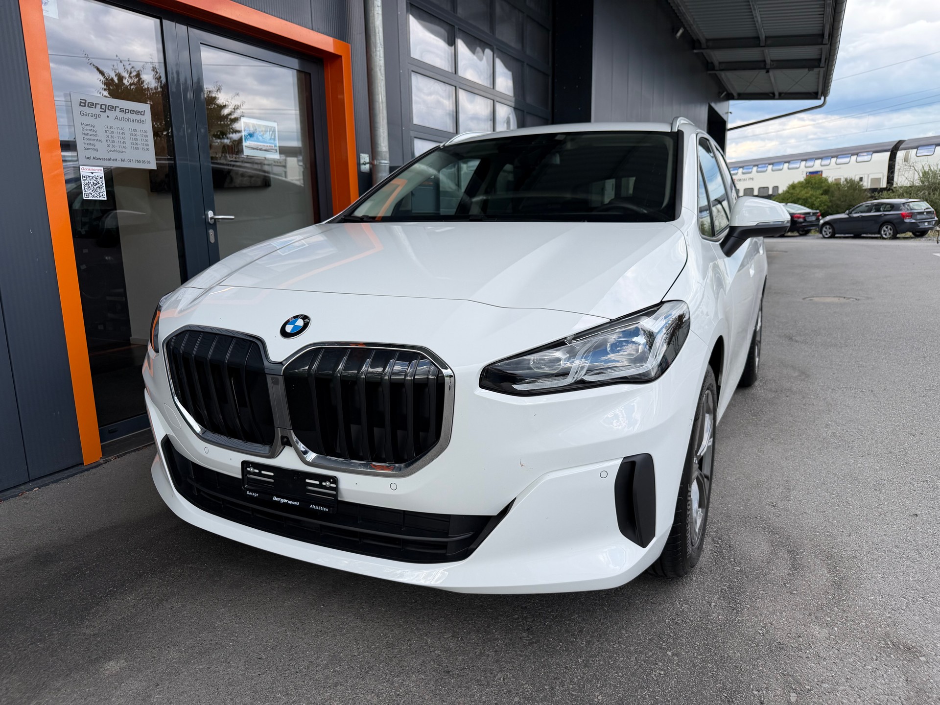 BMW 223d Active Tourer xDrive DKG-image-3