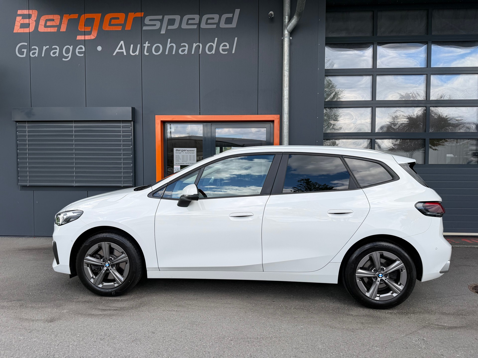 BMW 223d Active Tourer xDrive DKG-image-1