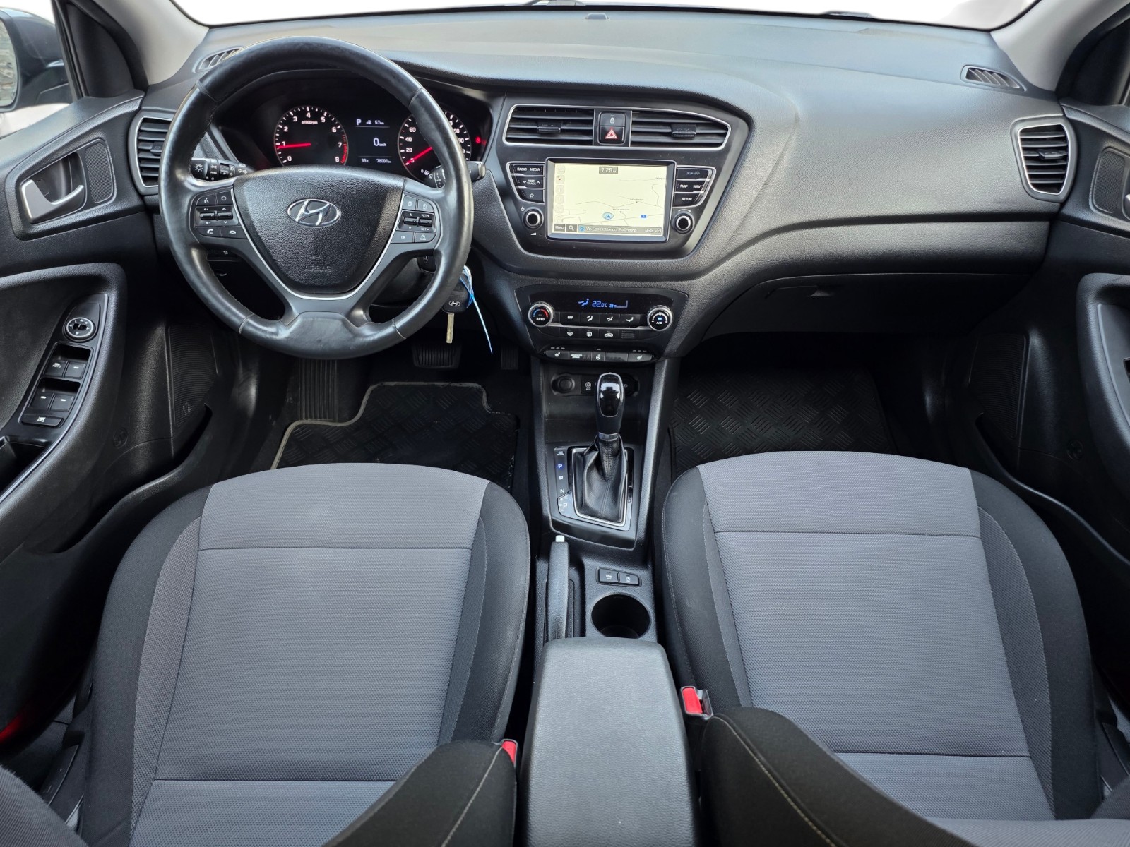 HYUNDAI i20 1.0 T-GDi Amplia DCT-image-8