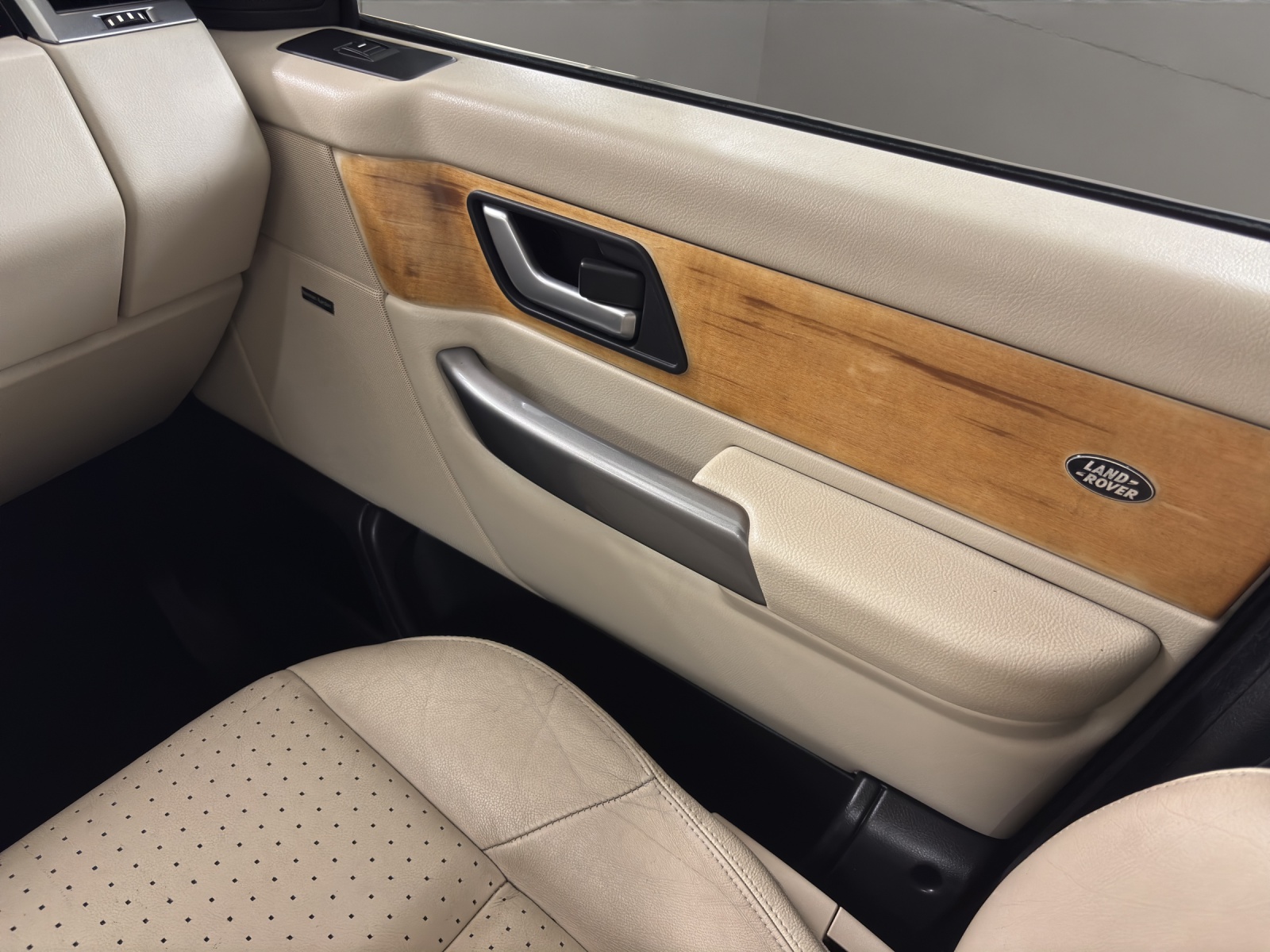 LAND ROVER Range Rover Sport 4.2 V8 SC Automatic-image-16