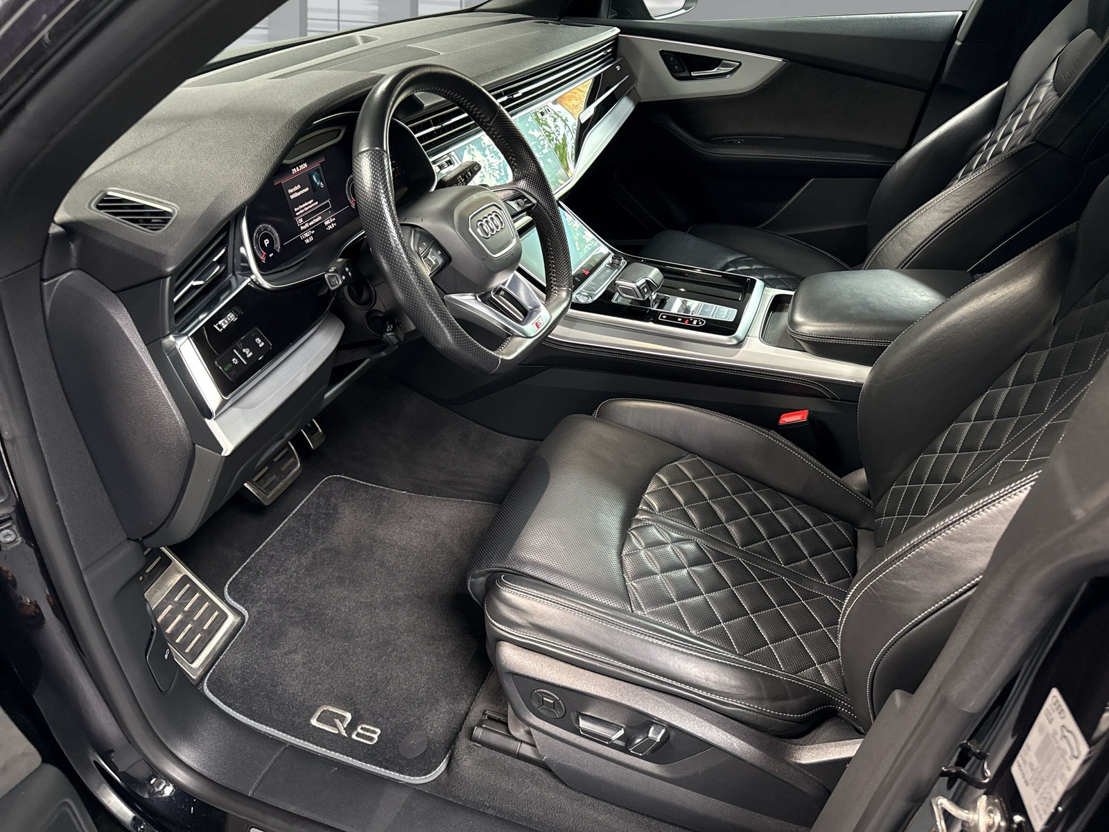 AUDI Q8 50 TDI quattro tiptronic S-Line-image-12