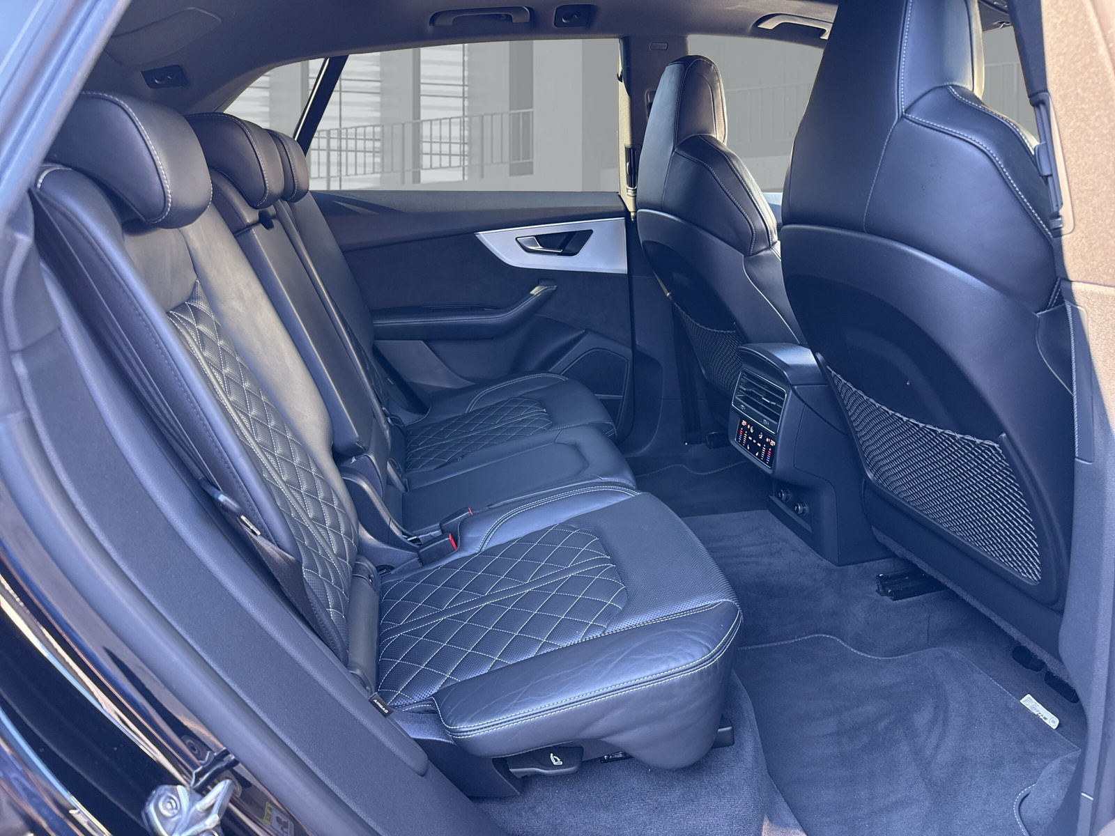 AUDI Q8 50 TDI quattro tiptronic S-Line-image-13