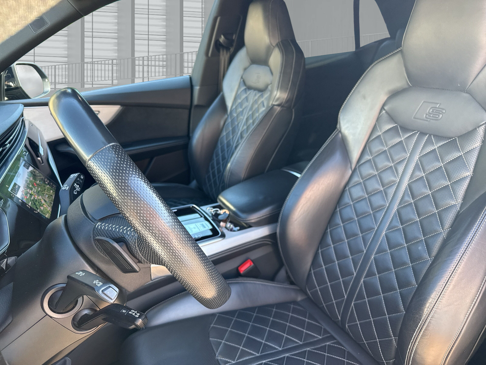 AUDI Q8 50 TDI quattro tiptronic S-Line-image-11