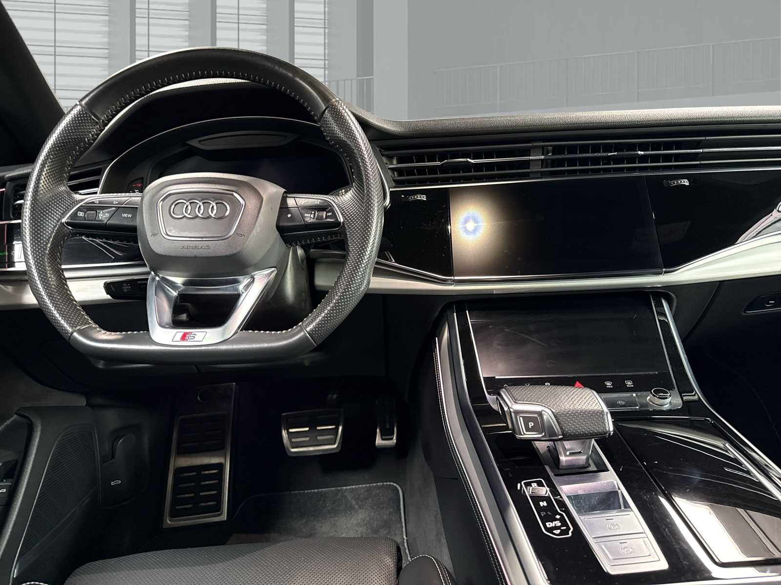 AUDI Q8 50 TDI quattro tiptronic S-Line-image-9