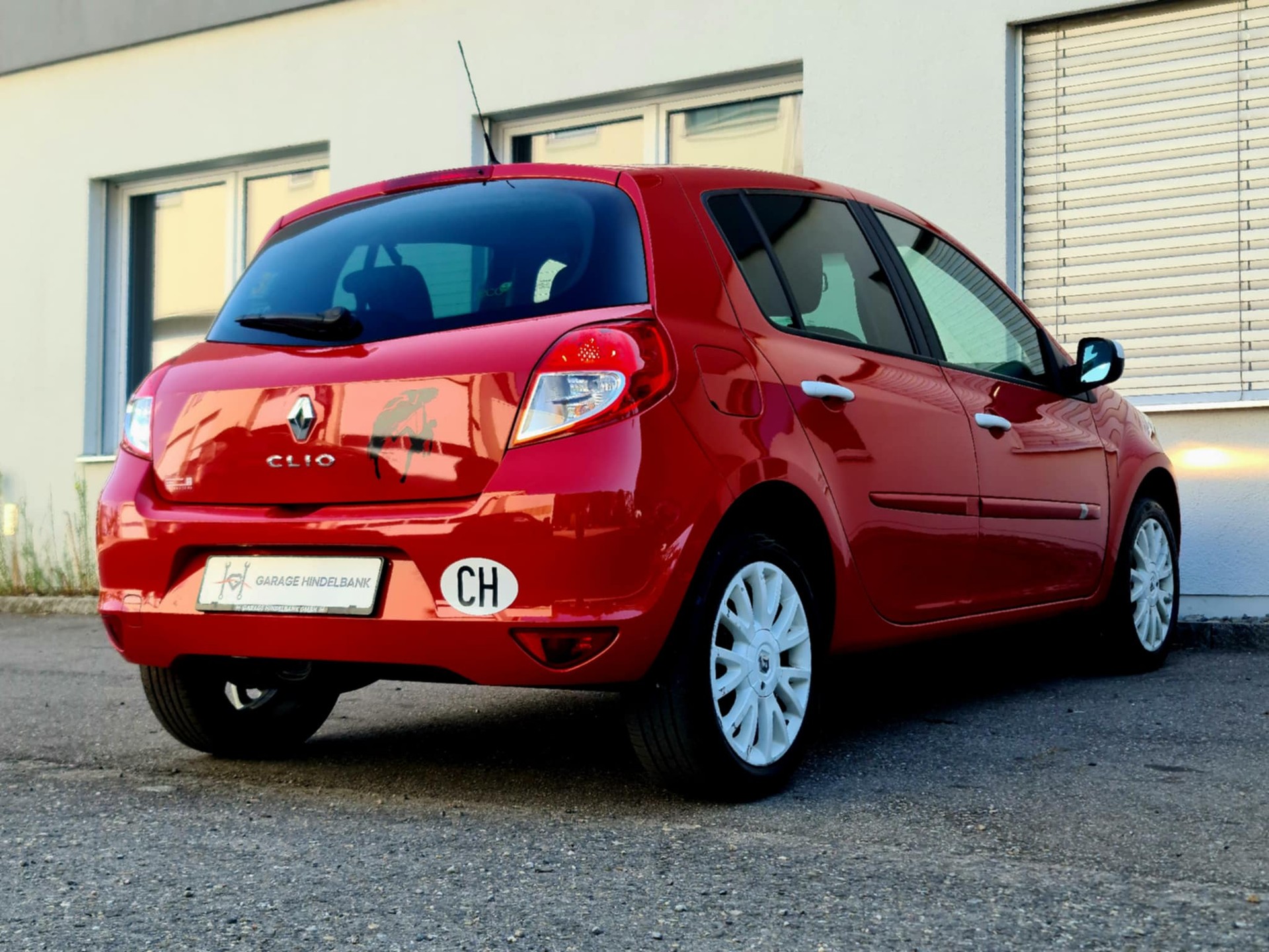 RENAULT Clio 1.2 16V Turbo S-image-6