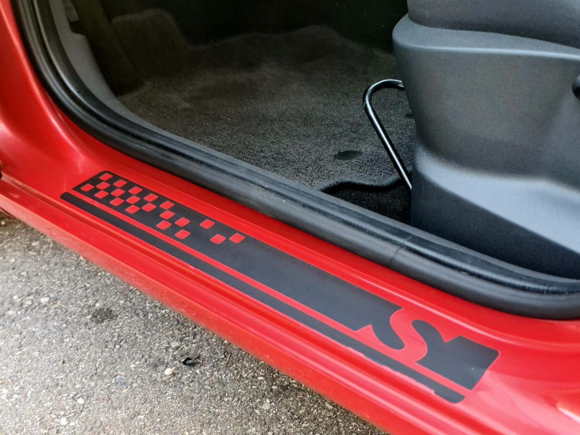 RENAULT Clio 1.2 16V Turbo S-image-12